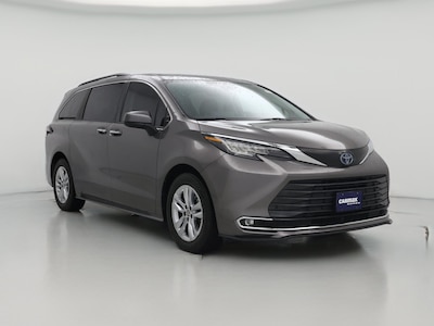 2022 Toyota Sienna Hybrid XLE