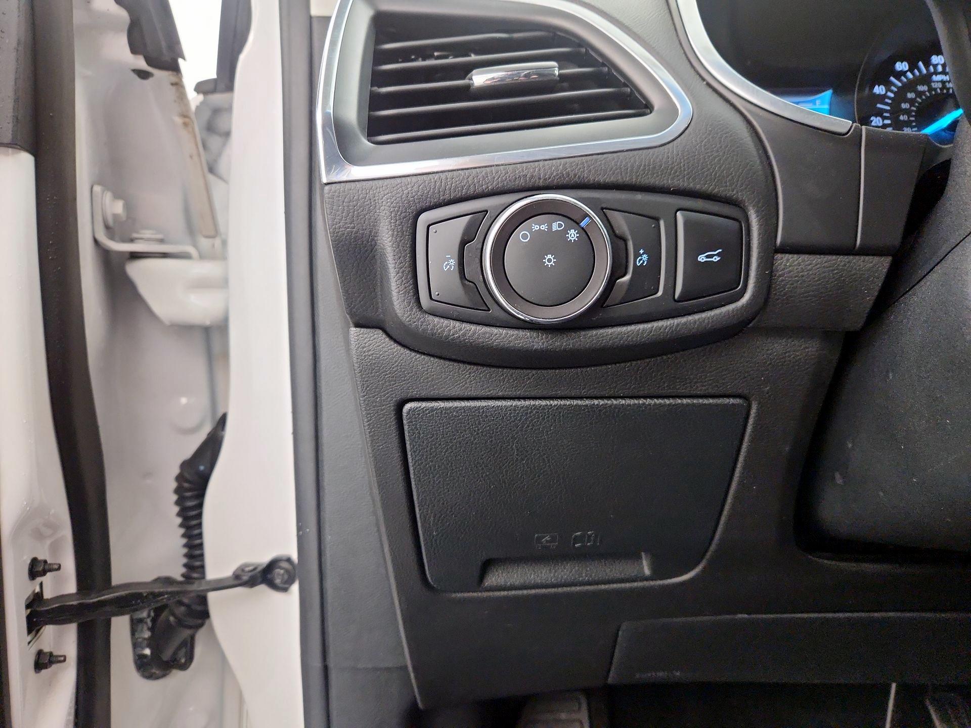 Thumbnail: 2018 Ford Edge - 13