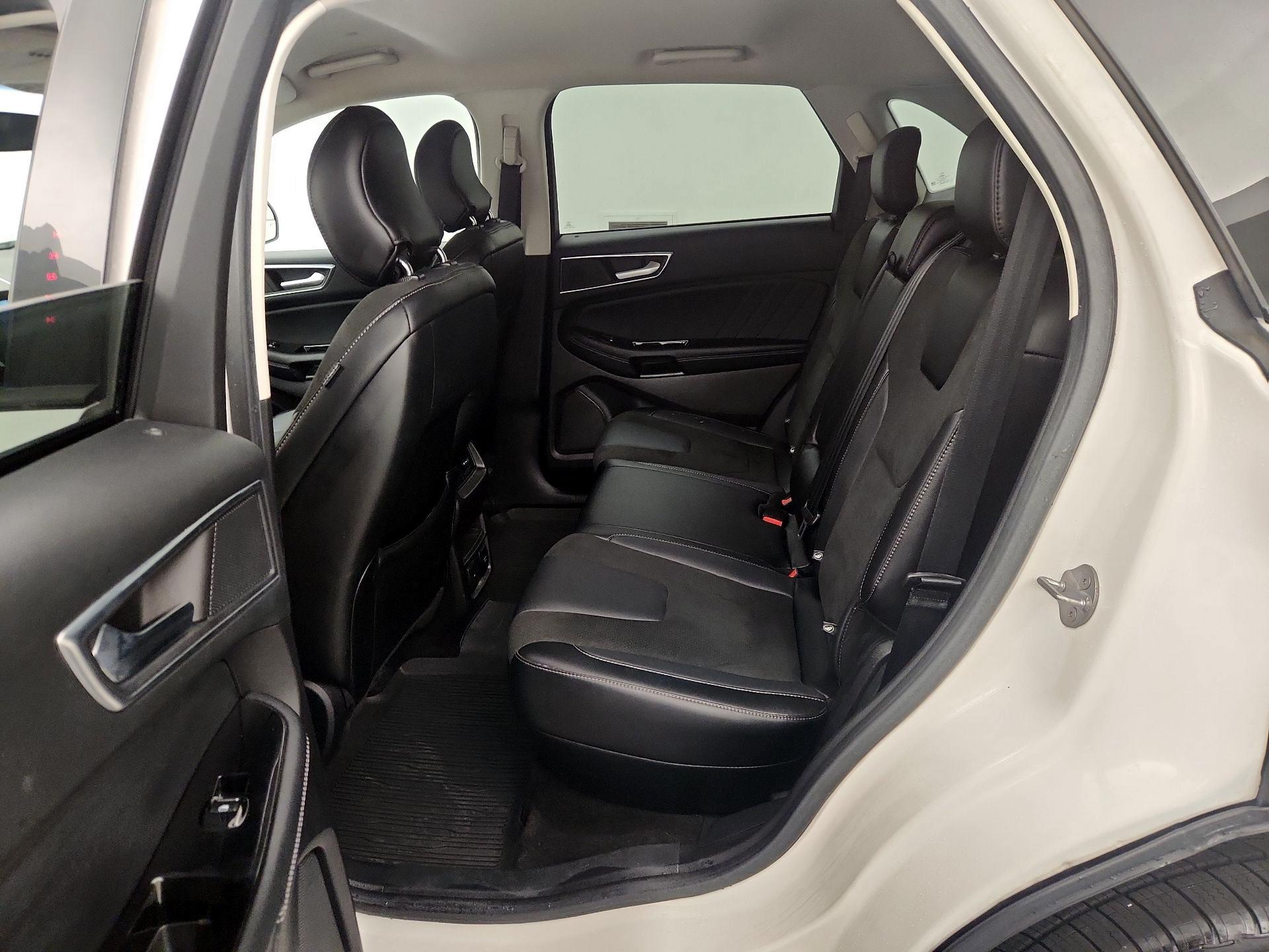 Thumbnail: 2018 Ford Edge - 20