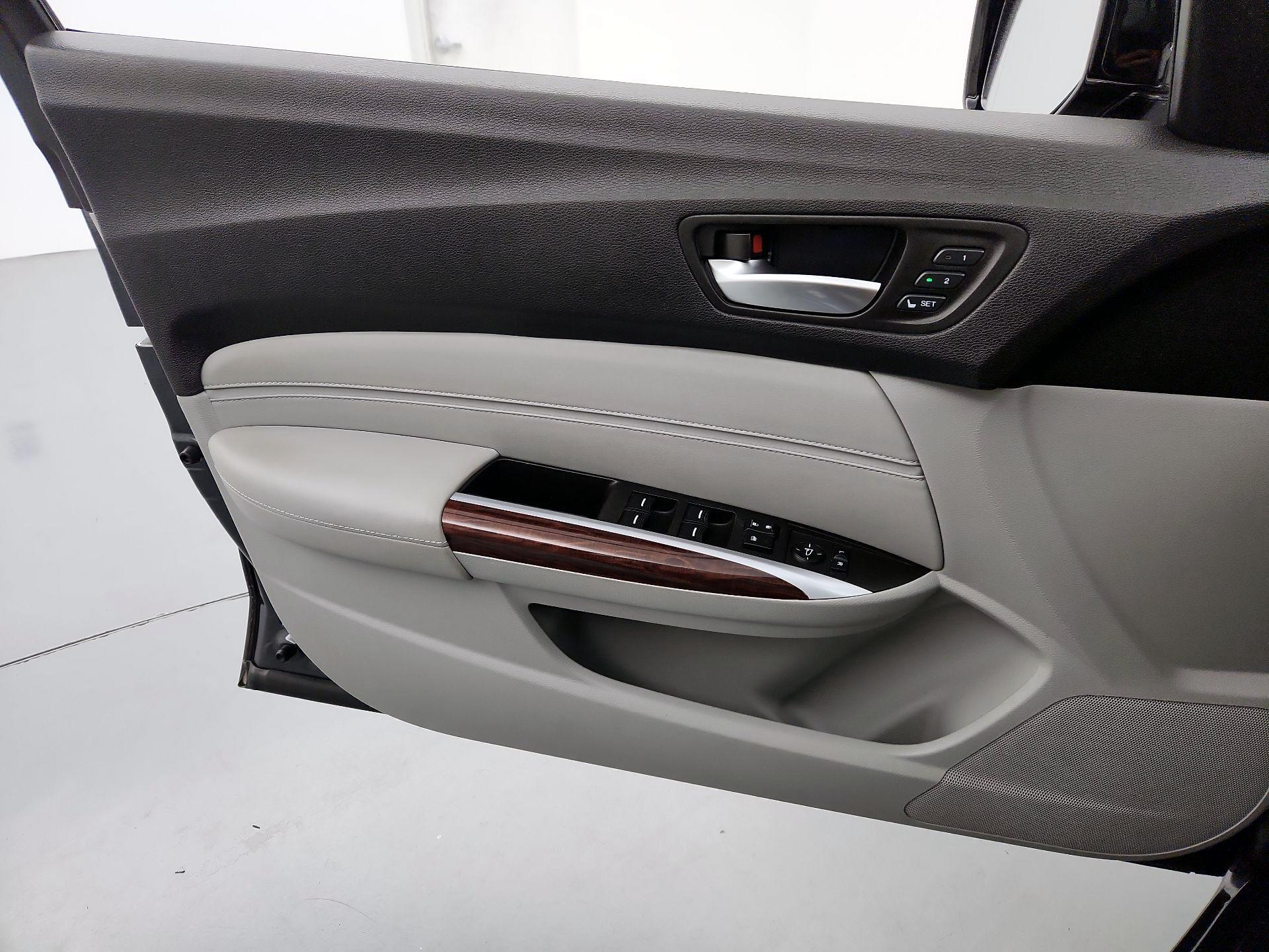 Thumbnail: 2015 Acura TLX - 12