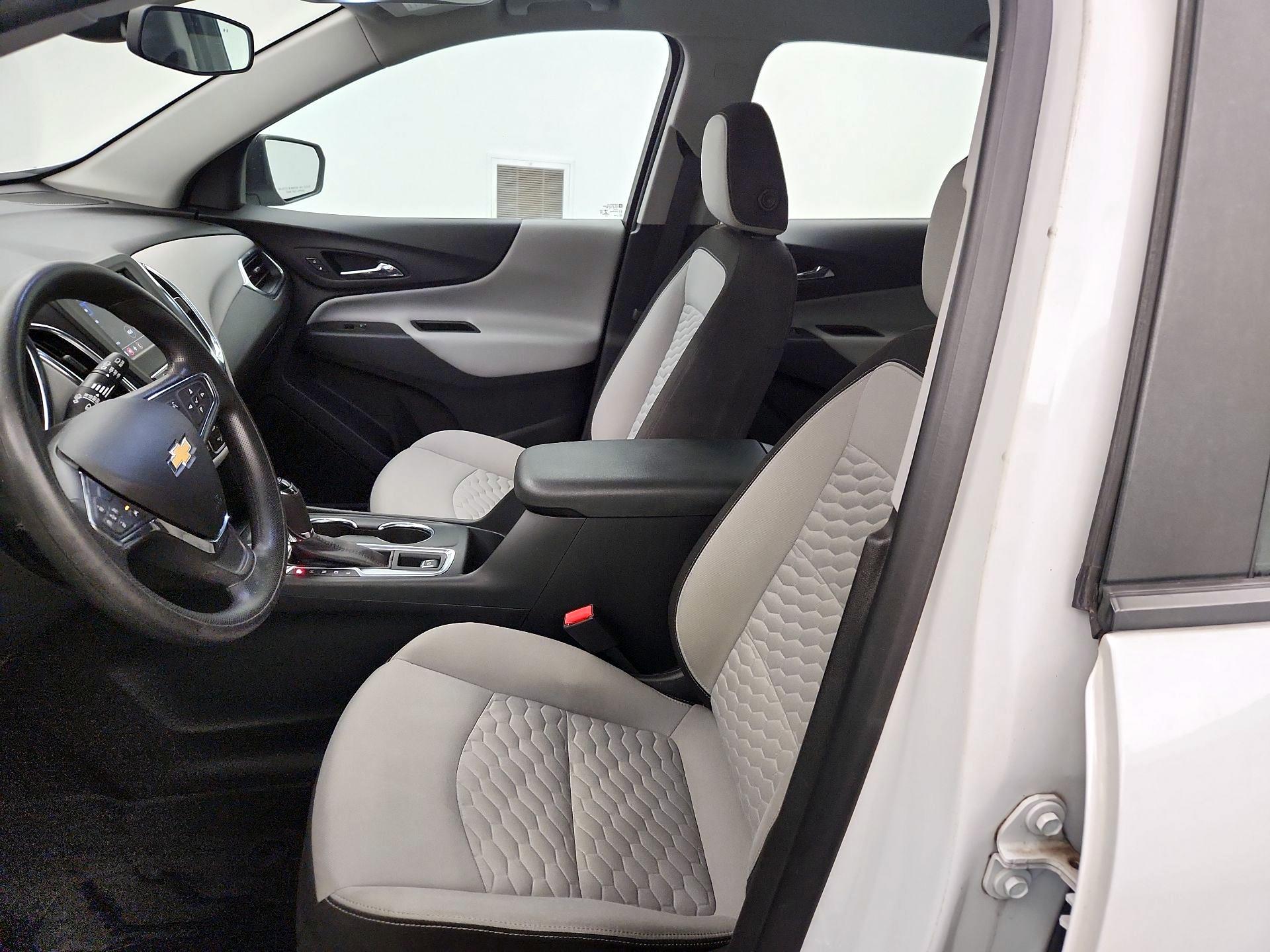 Thumbnail: 2021 Chevrolet Equinox - 11