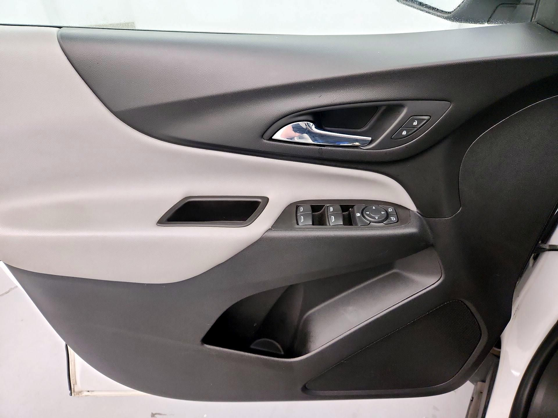 Thumbnail: 2021 Chevrolet Equinox - 12