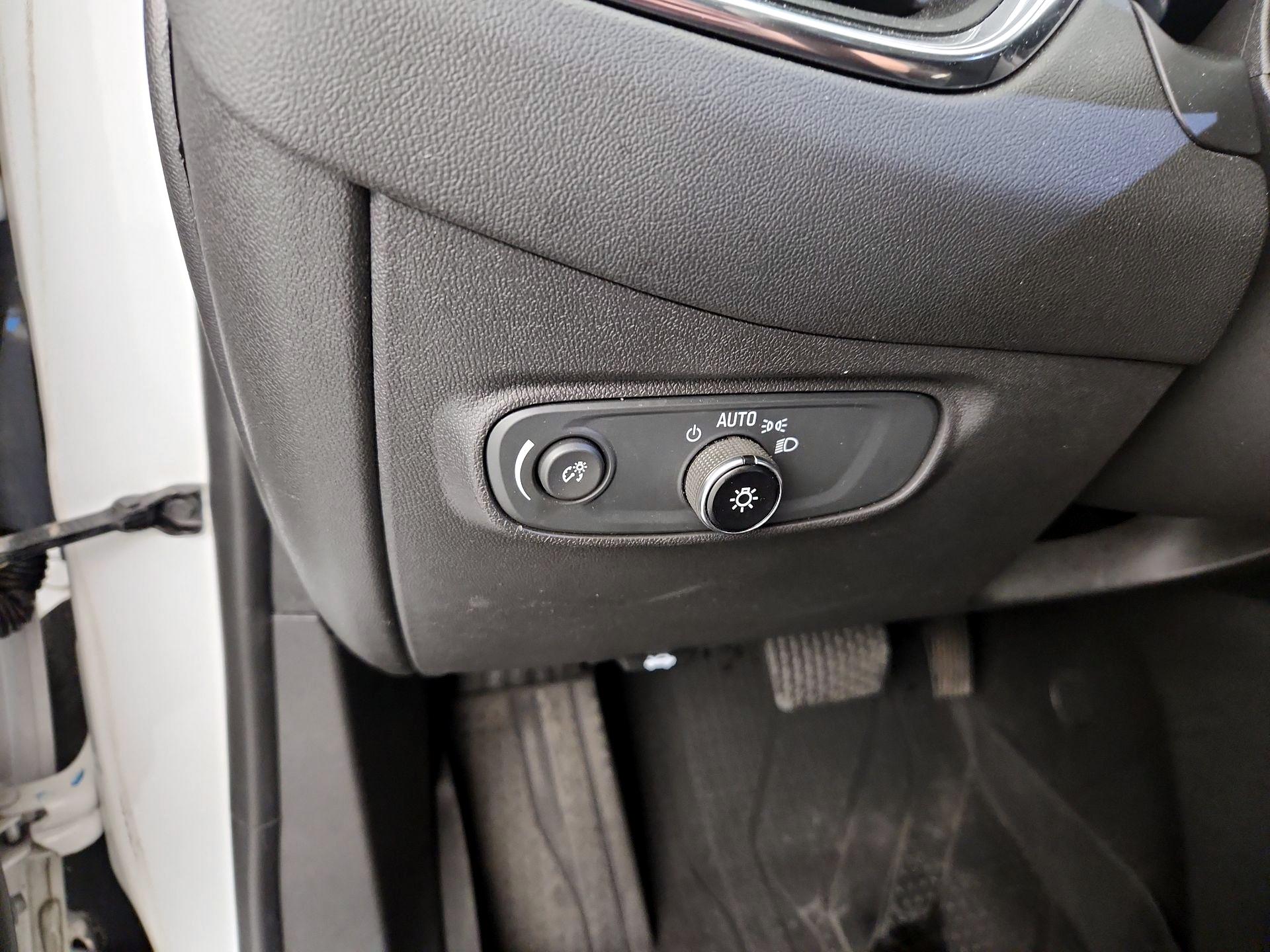 Thumbnail: 2021 Chevrolet Equinox - 13