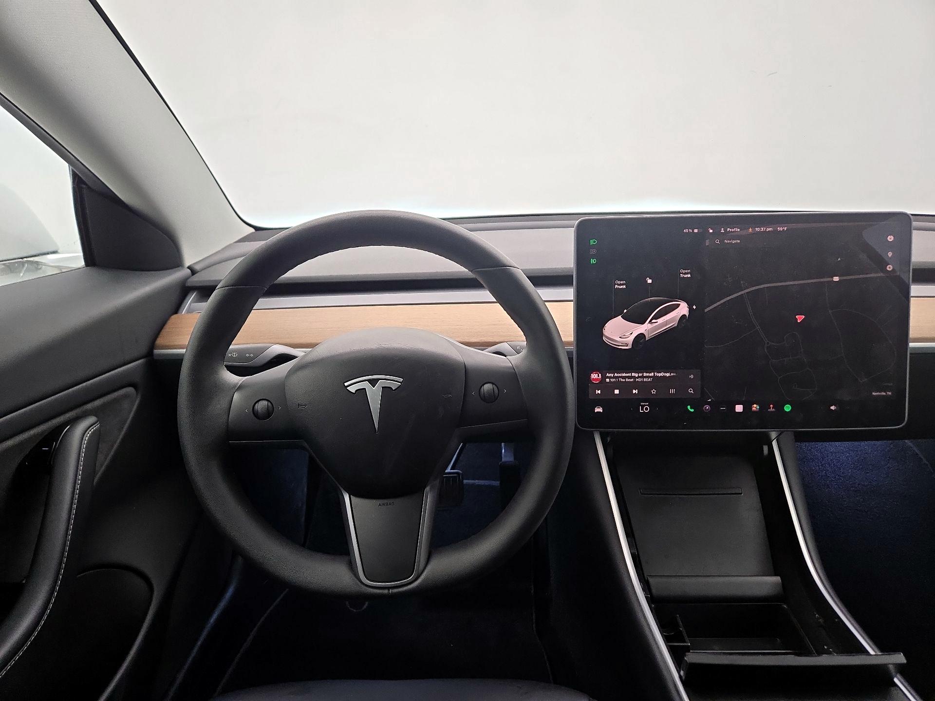 Thumbnail: 2020 Tesla Model 3 - 10