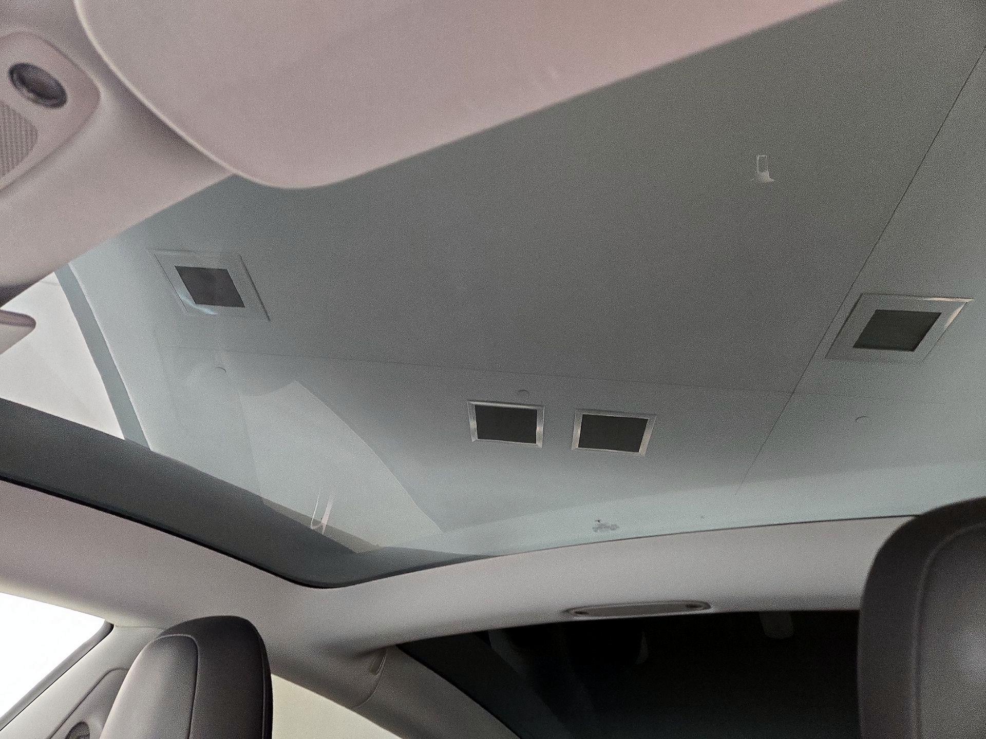 Thumbnail: 2020 Tesla Model 3 - 19