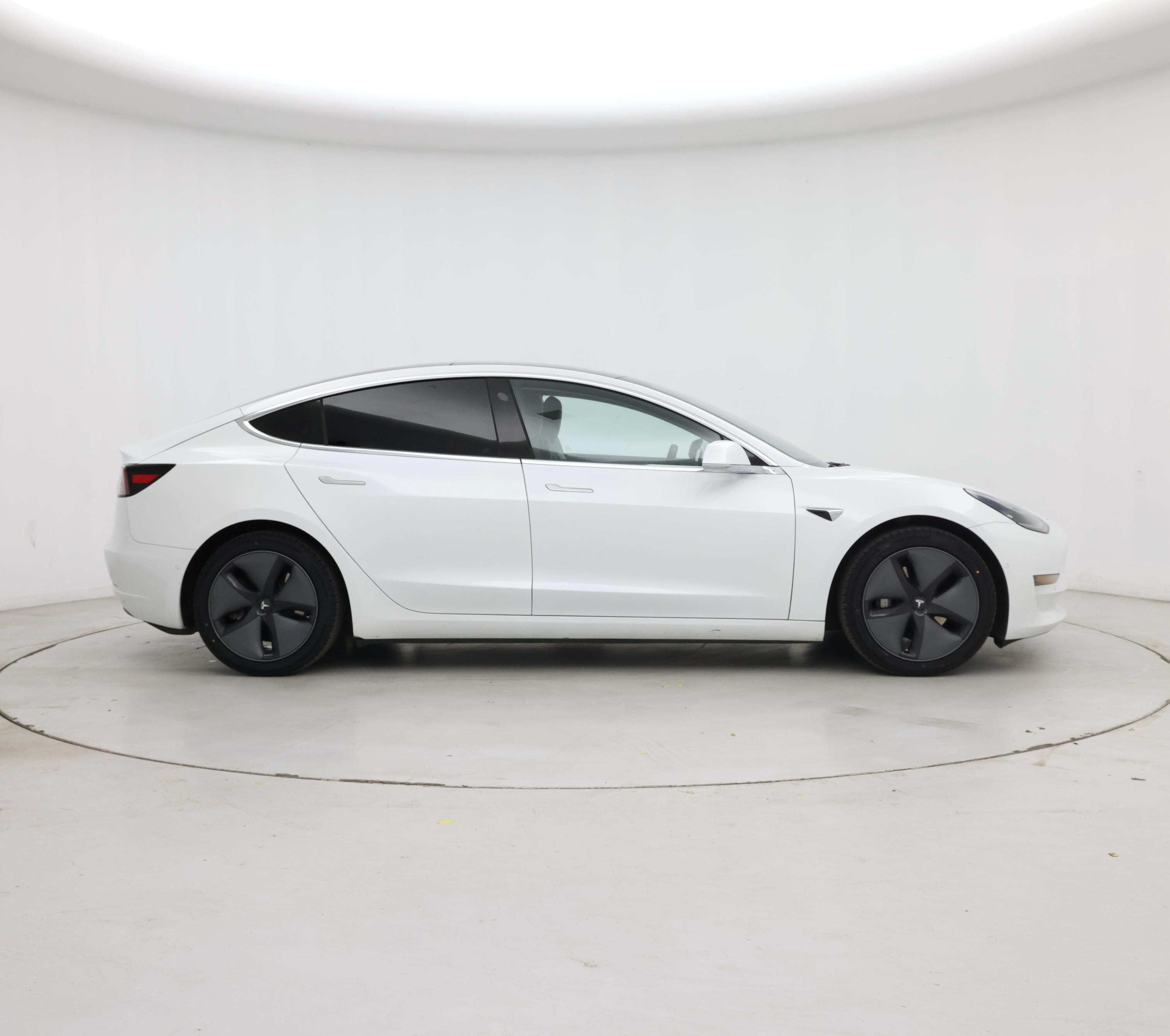 Thumbnail: 2020 Tesla Model 3 - 7