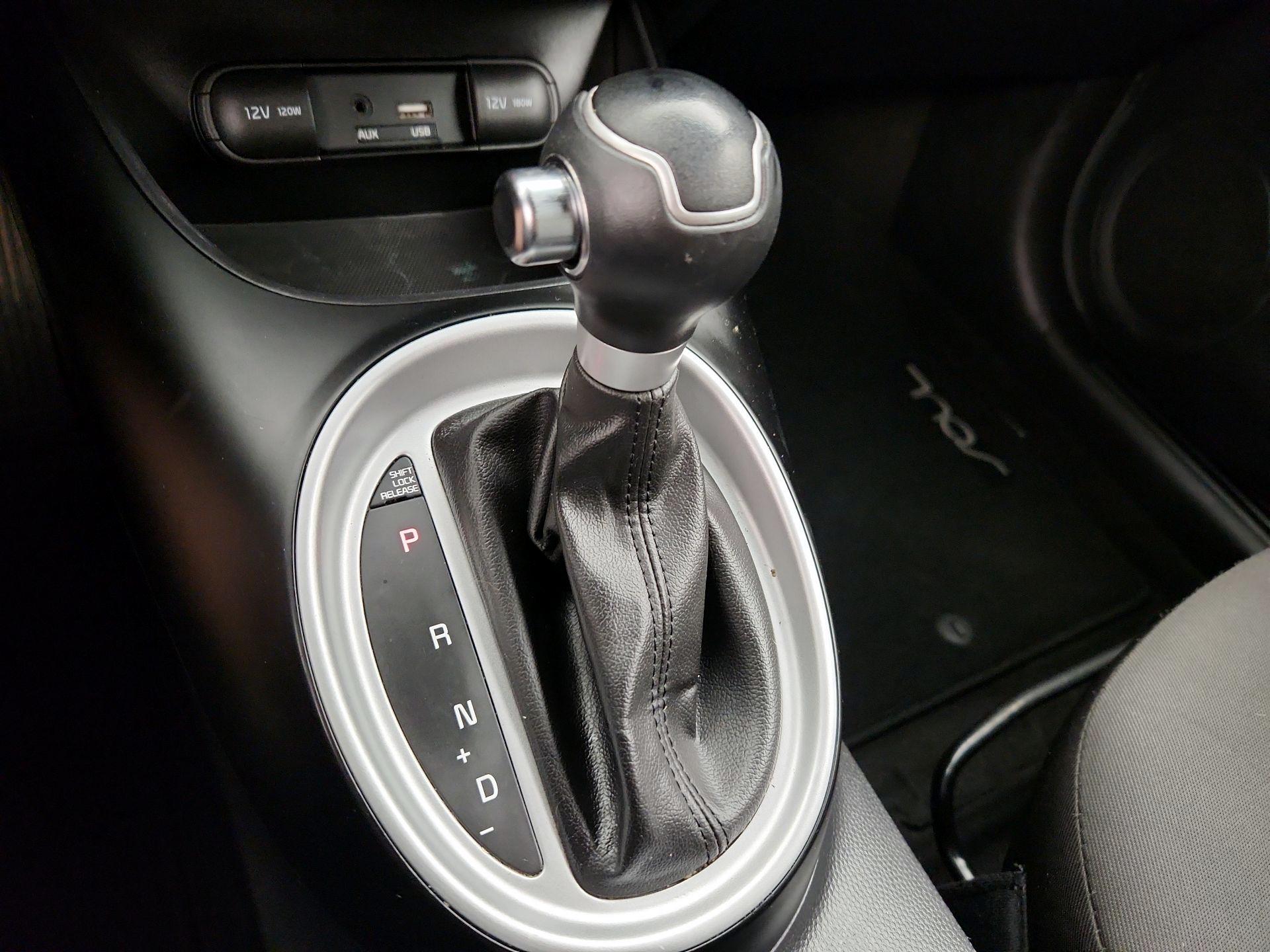 Thumbnail: 2016 Kia Soul - 17