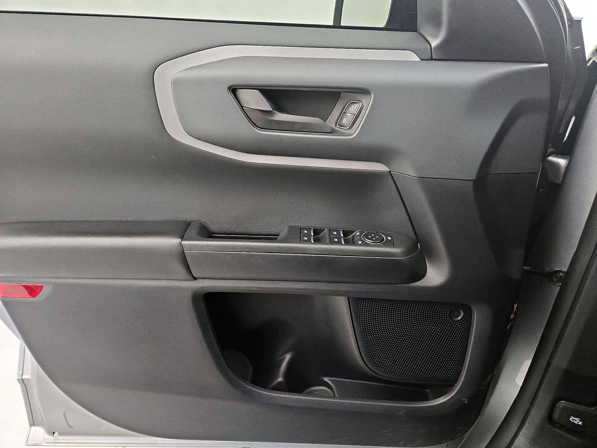 Thumbnail: 2023 Ford Bronco Sport - 12