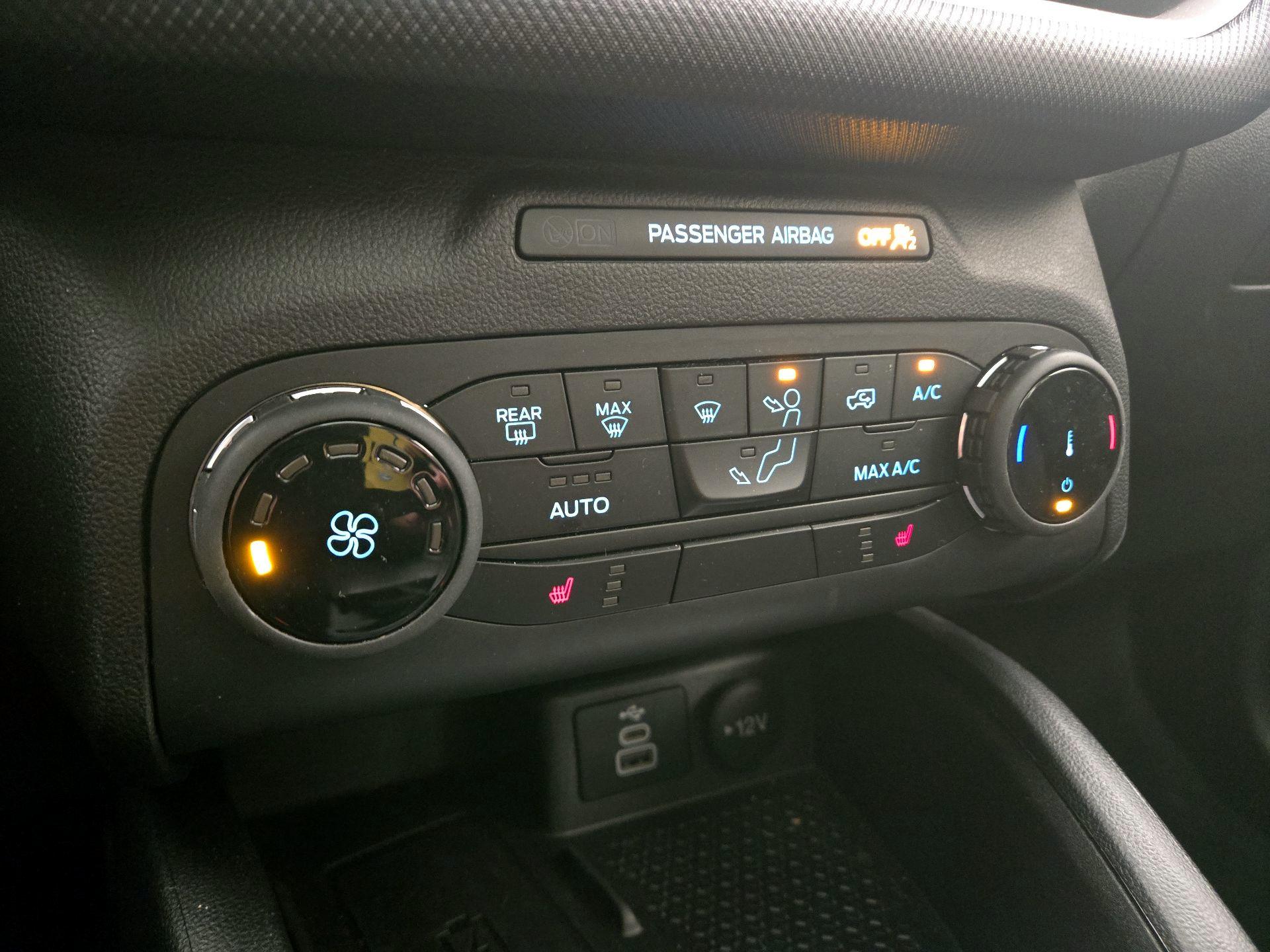 Thumbnail: 2023 Ford Bronco Sport - 17