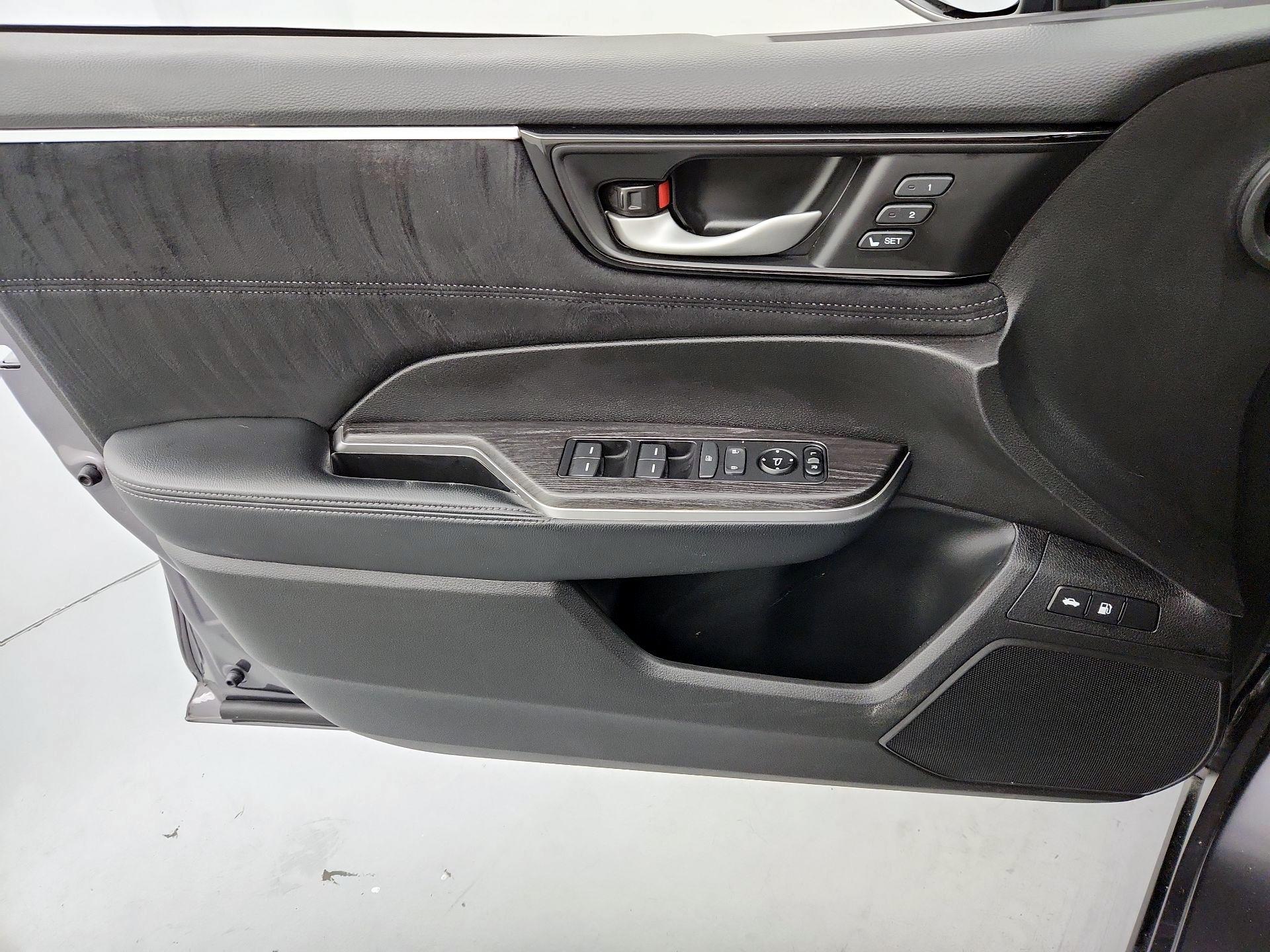 Thumbnail: 2018 Honda Clarity - 12