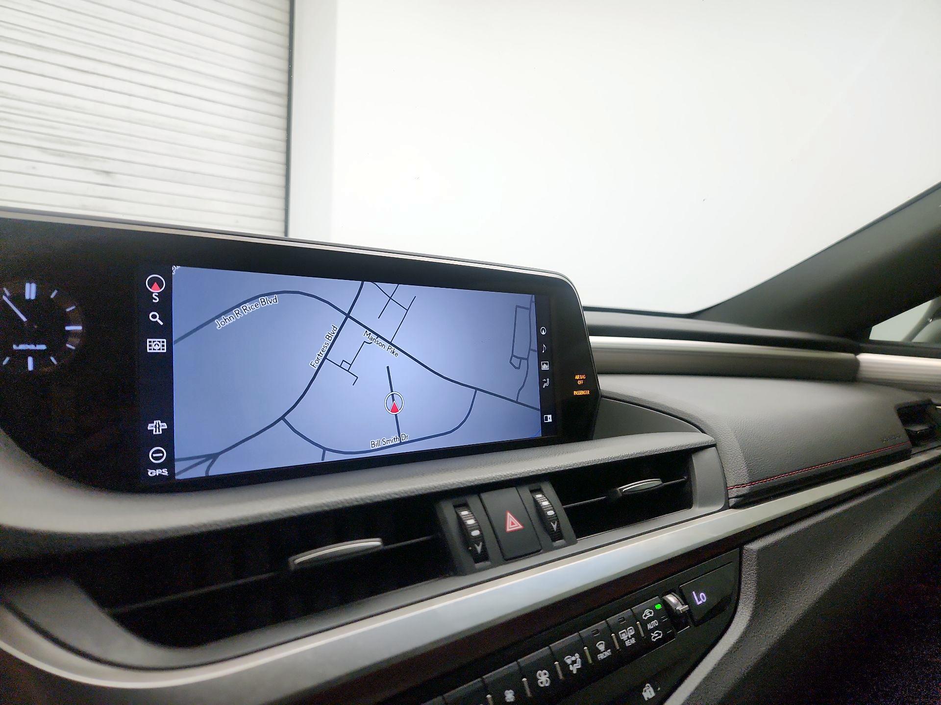 Thumbnail: 2020 Lexus ES - 14