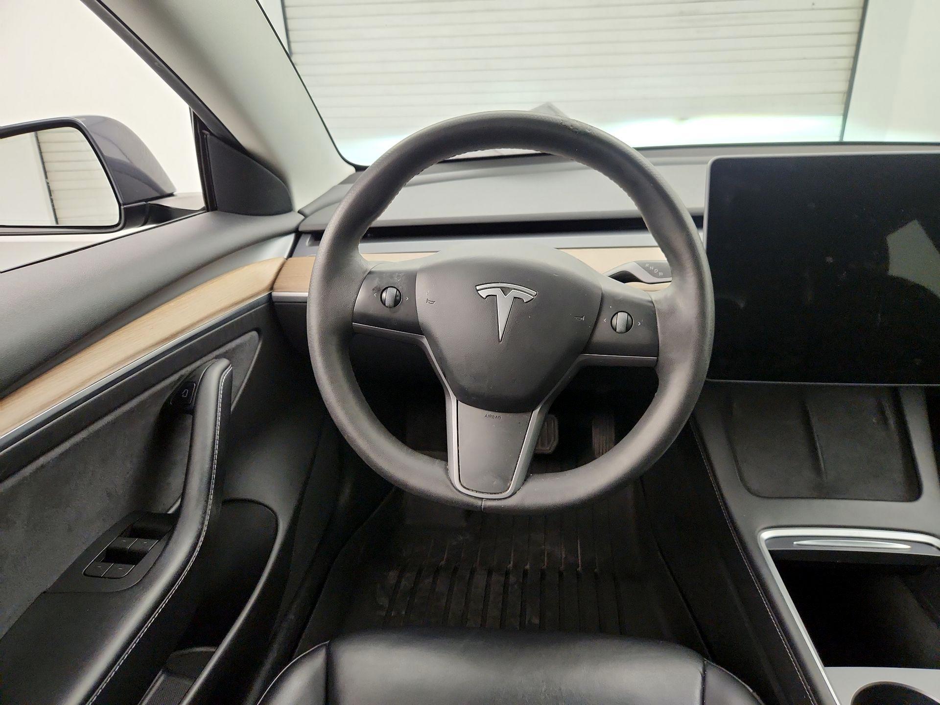 Thumbnail: 2022 Tesla Model 3 - 10