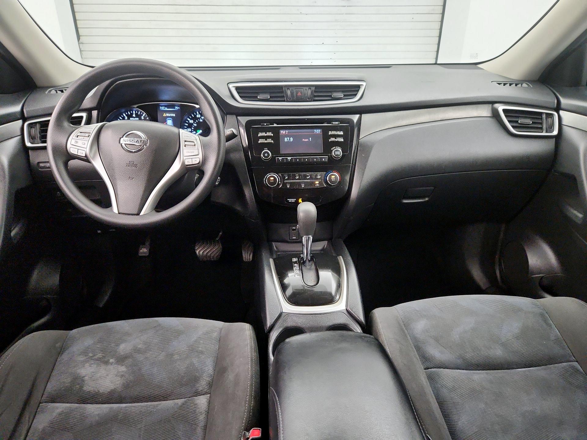 Thumbnail: 2016 Nissan Rogue - 9