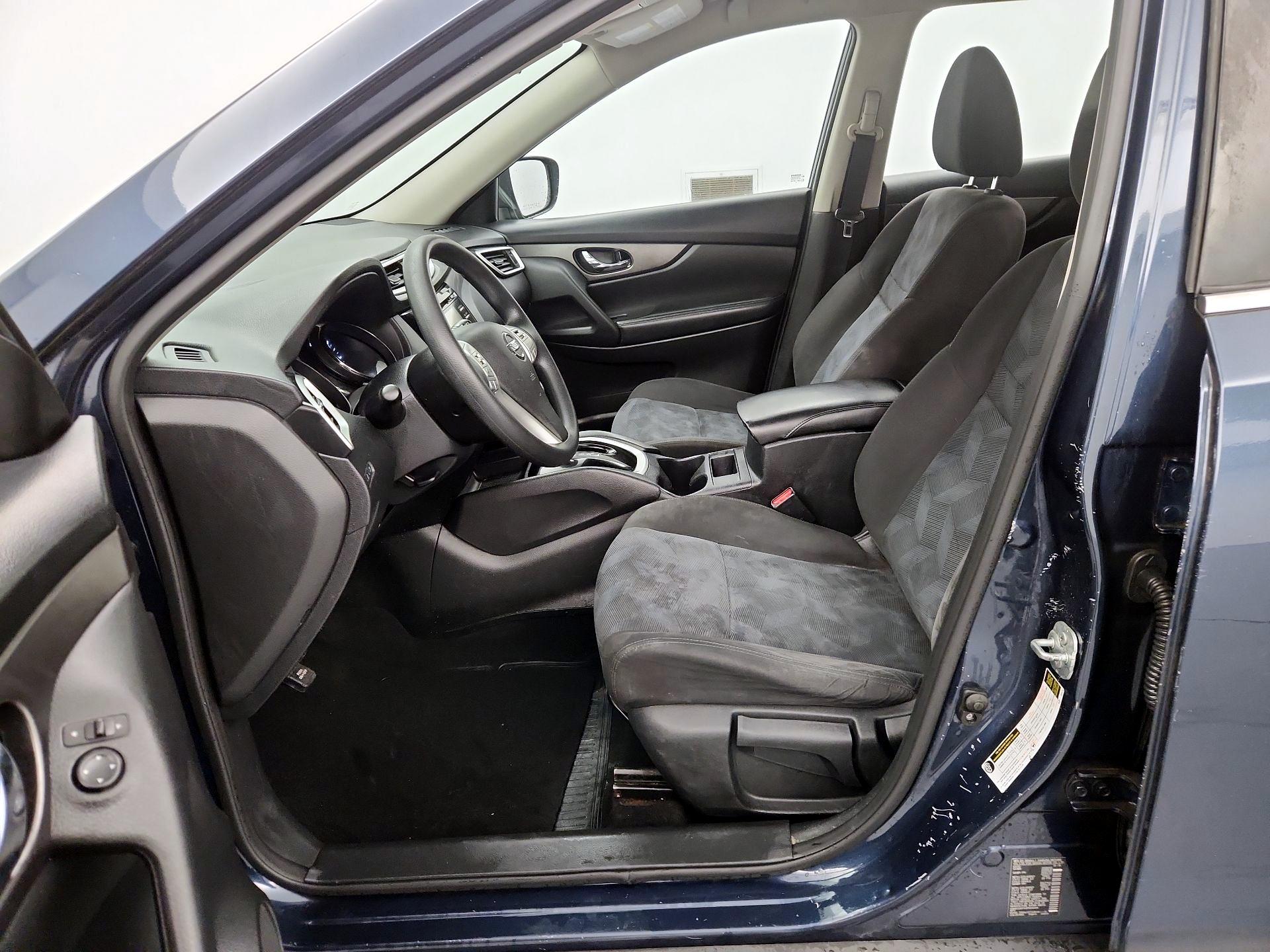Thumbnail: 2016 Nissan Rogue - 11