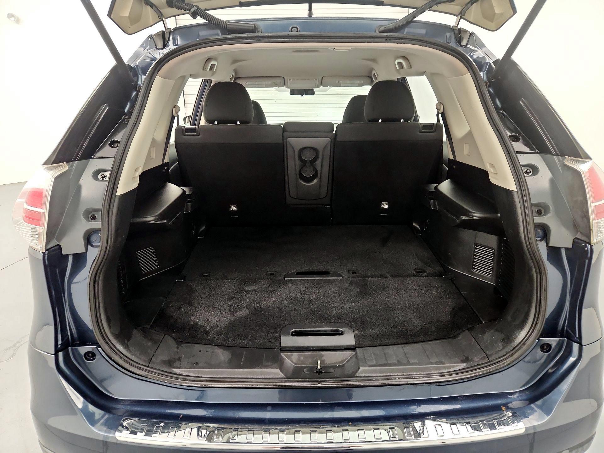Thumbnail: 2016 Nissan Rogue - 20