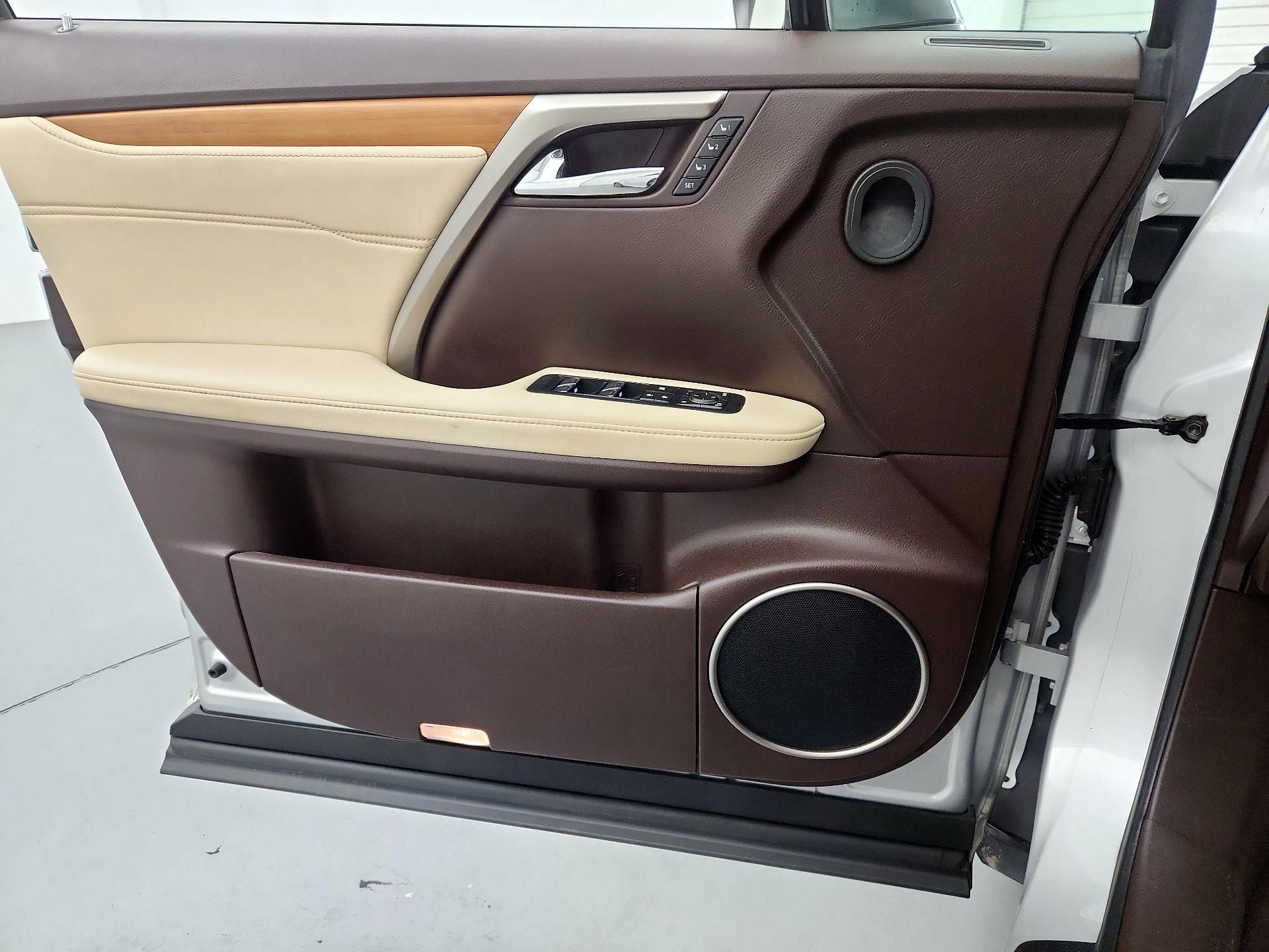 Thumbnail: 2017 Lexus RX - 12