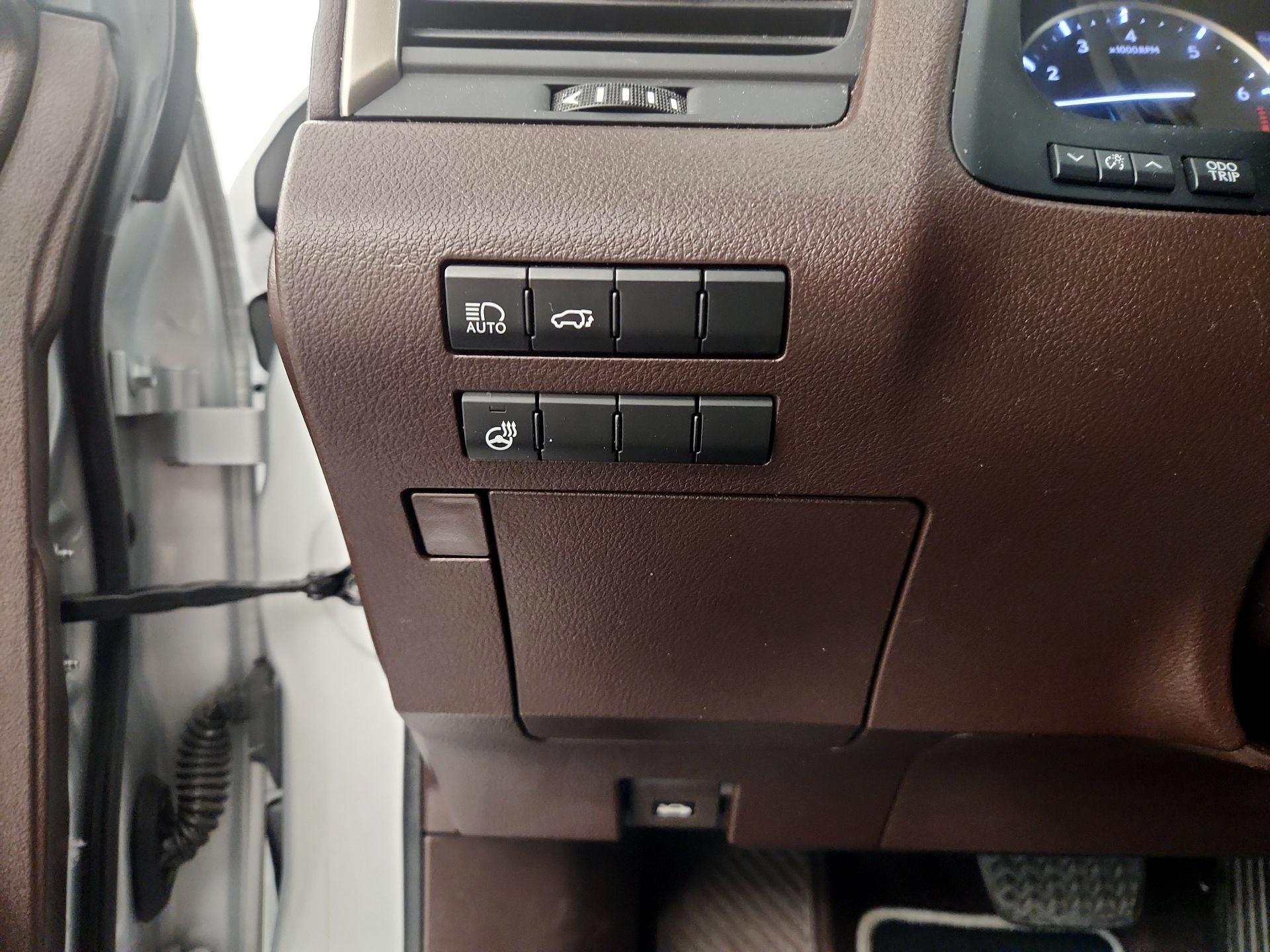 Thumbnail: 2017 Lexus RX - 13