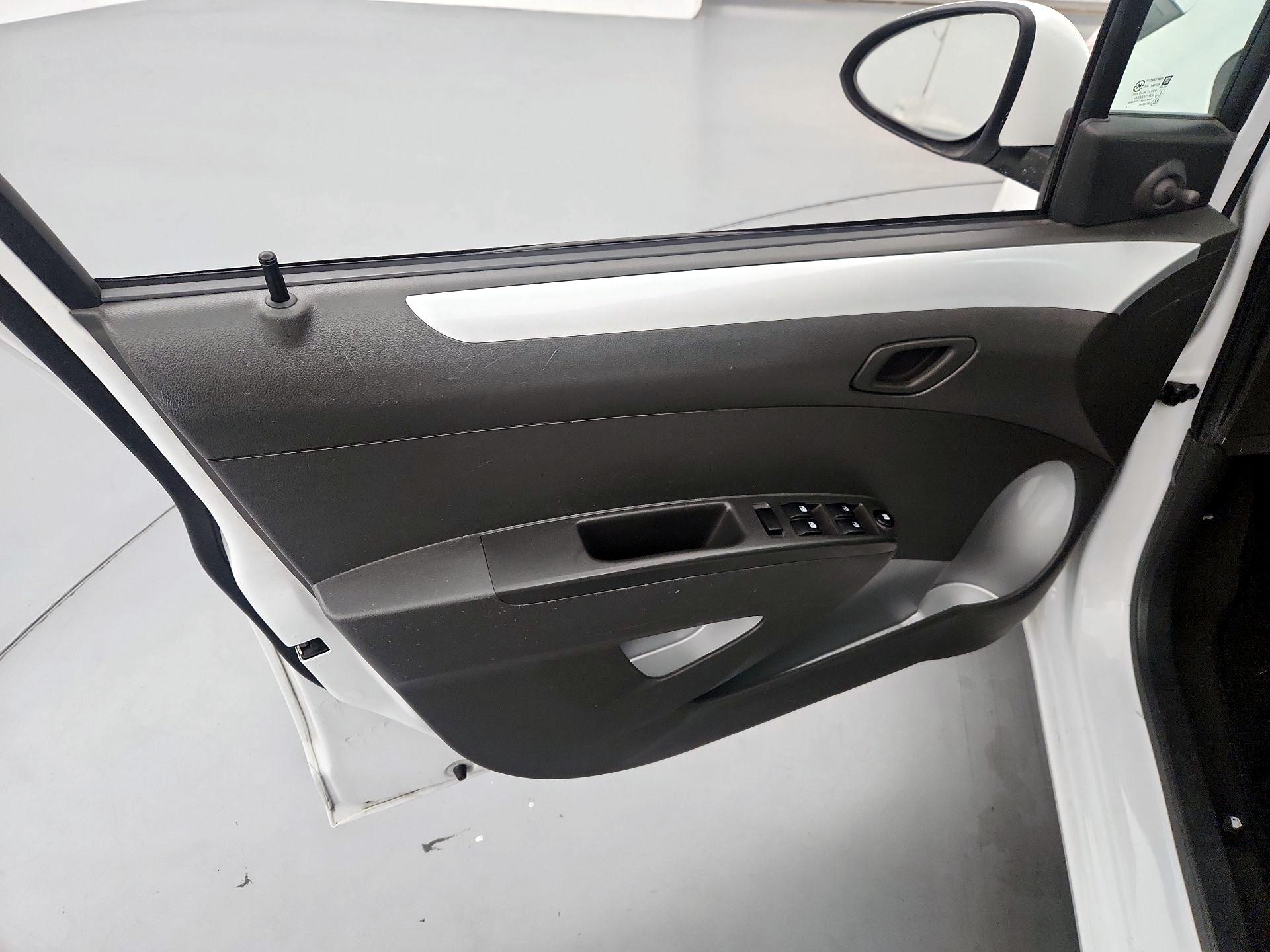 Thumbnail: 2014 Chevrolet Spark - 12