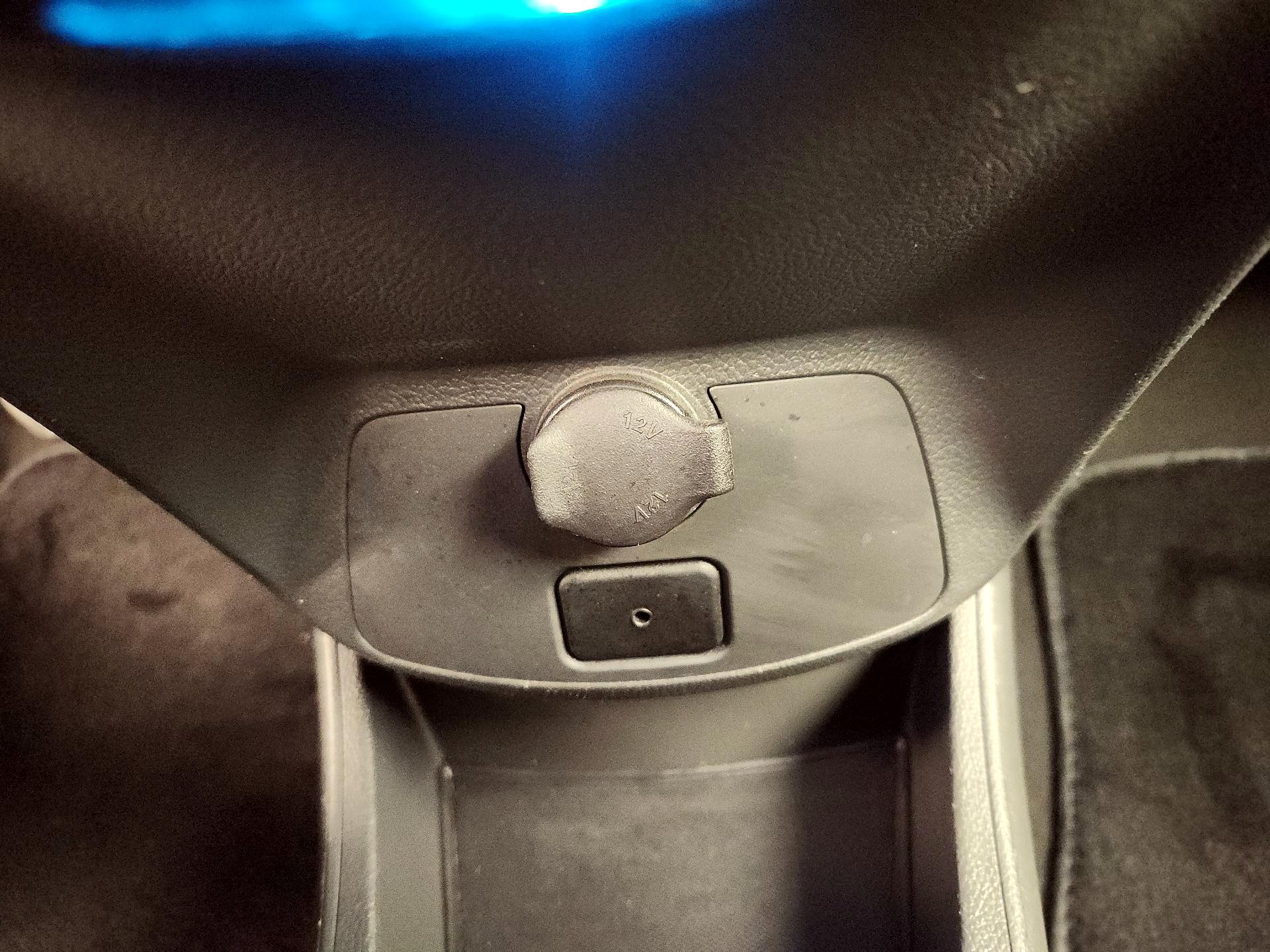 Thumbnail: 2014 Chevrolet Spark - 17