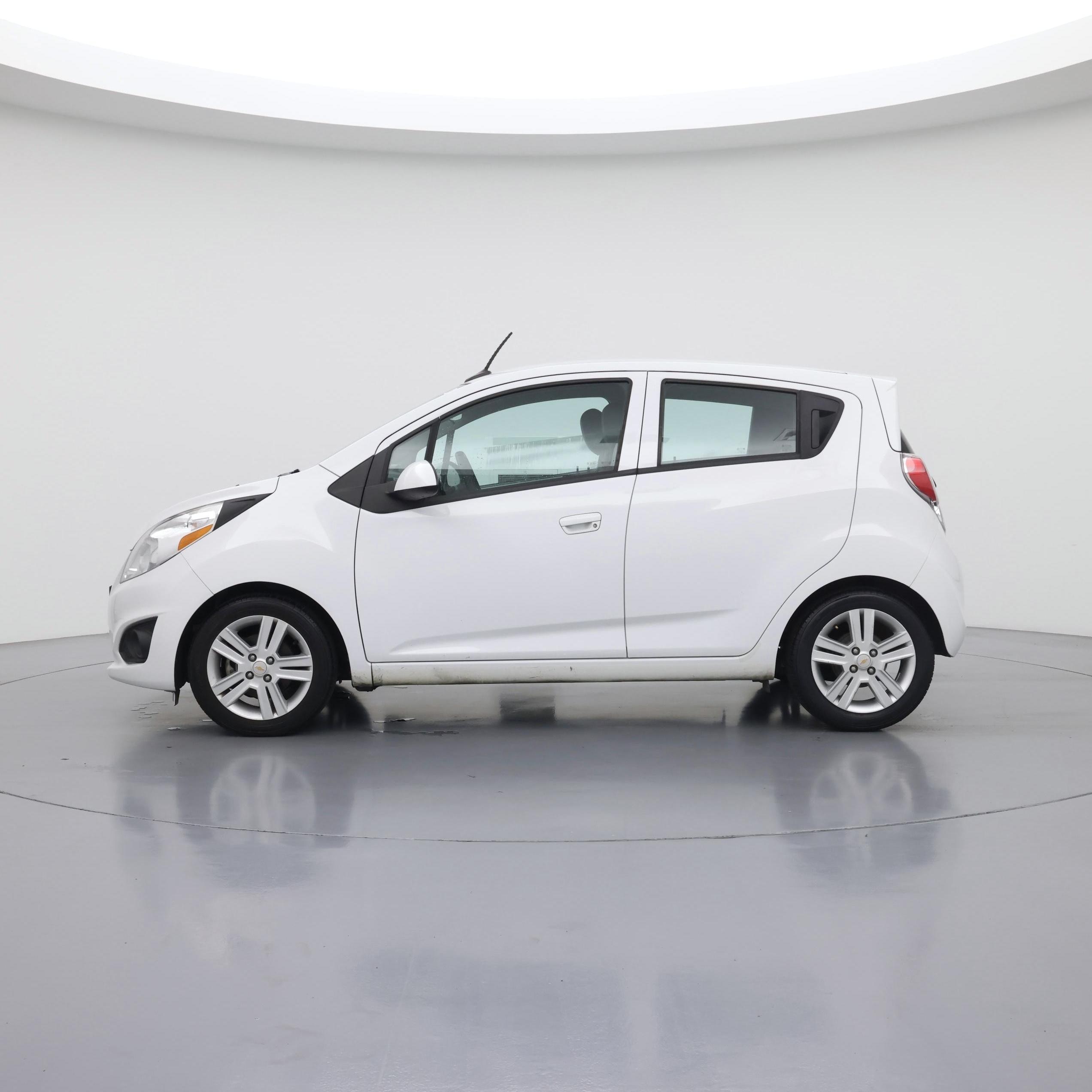 Thumbnail: 2014 Chevrolet Spark - 3