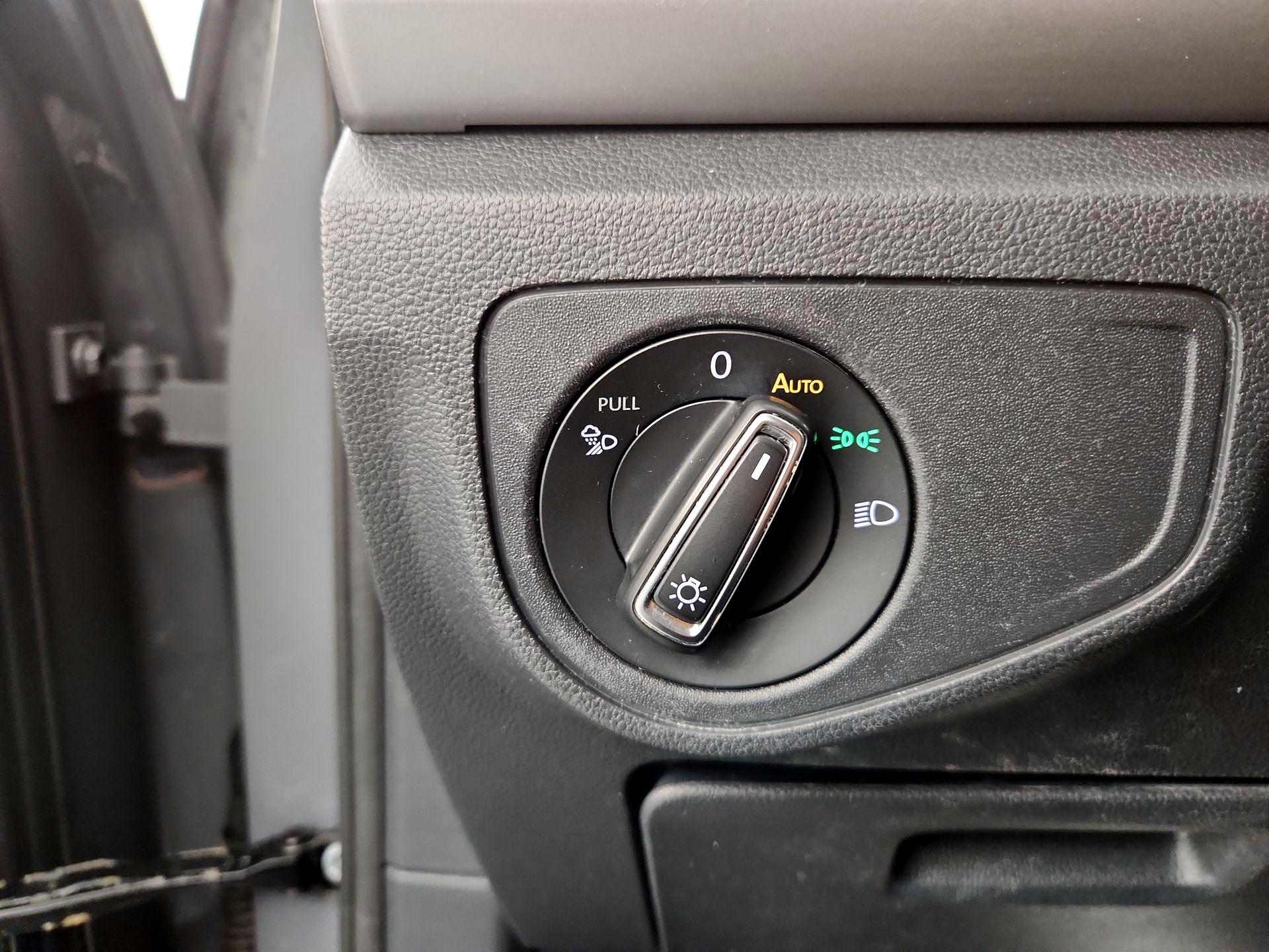 Thumbnail: 2020 Volkswagen Atlas - 13