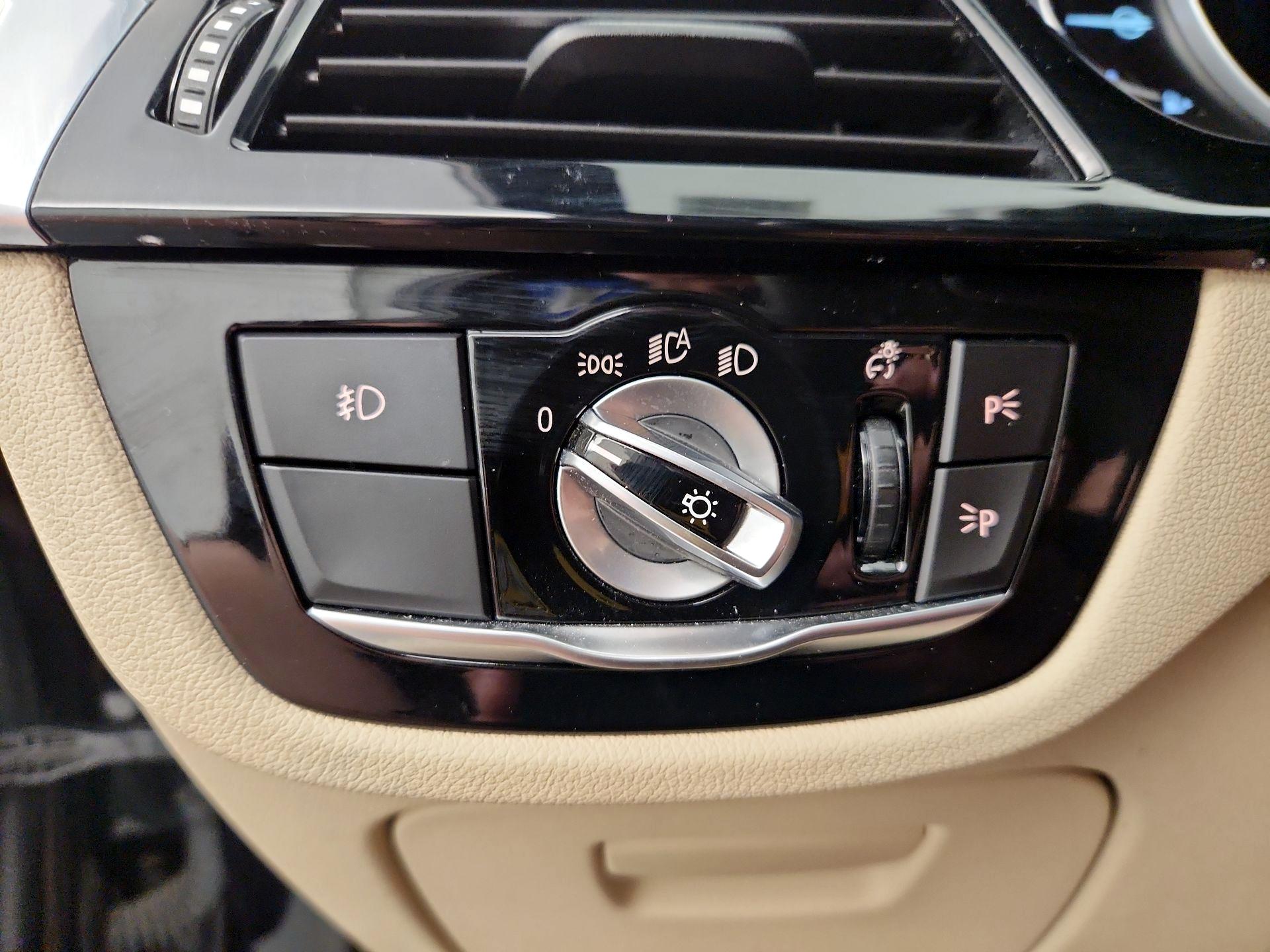 Thumbnail: 2018 BMW 5 Series - 13