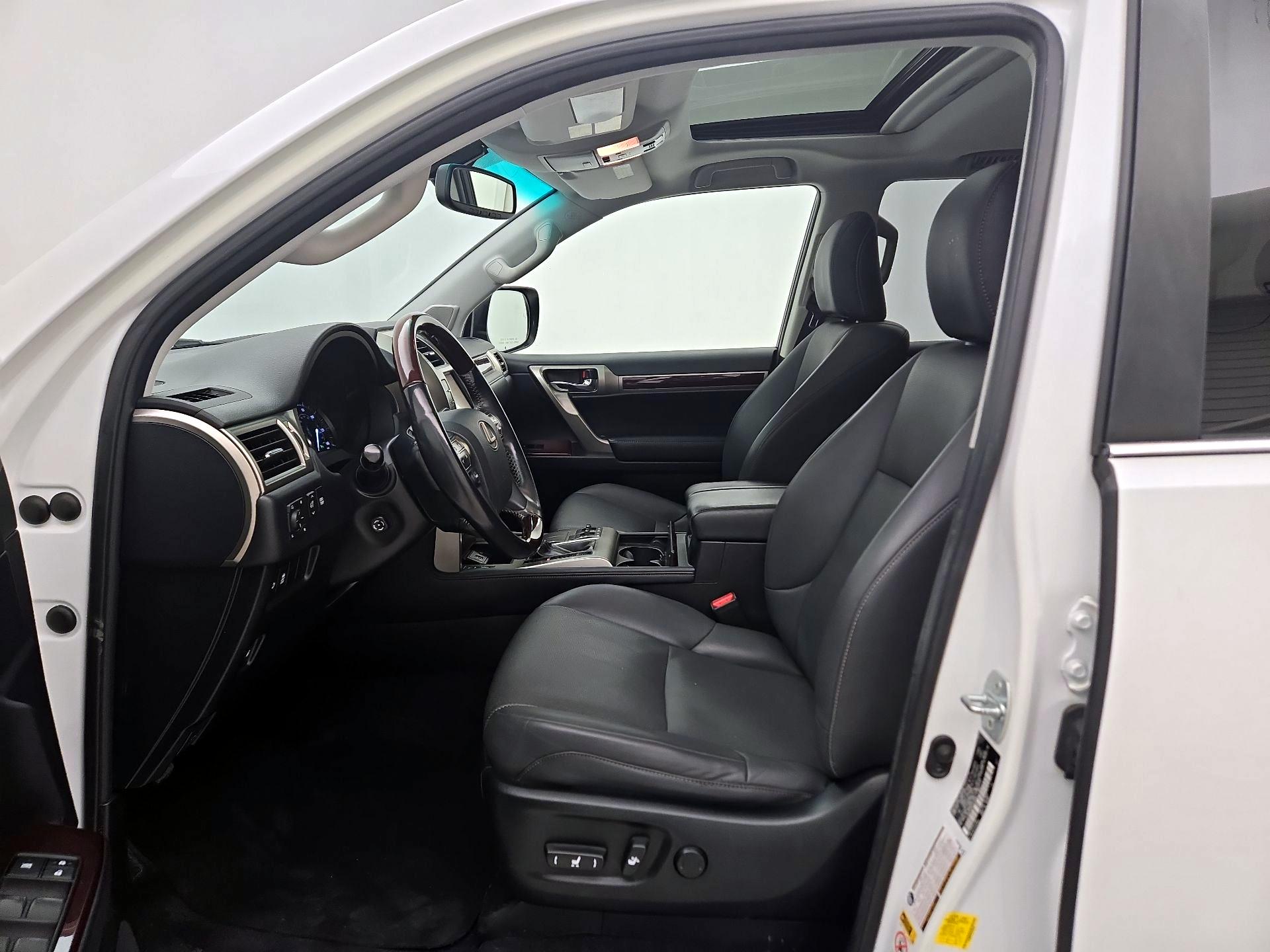 Thumbnail: 2019 Lexus GX - 11