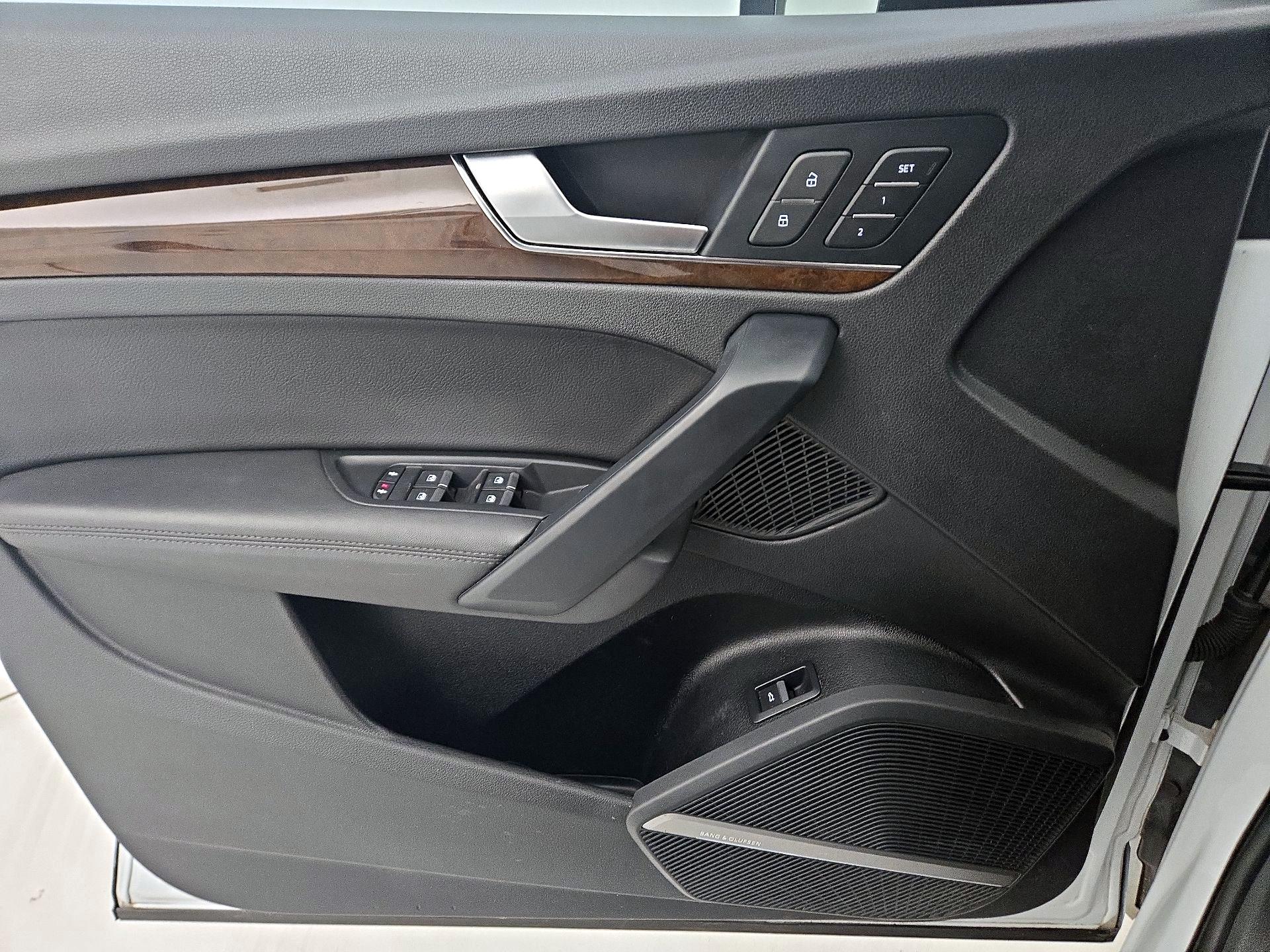 Thumbnail: 2019 Audi Q5 - 12