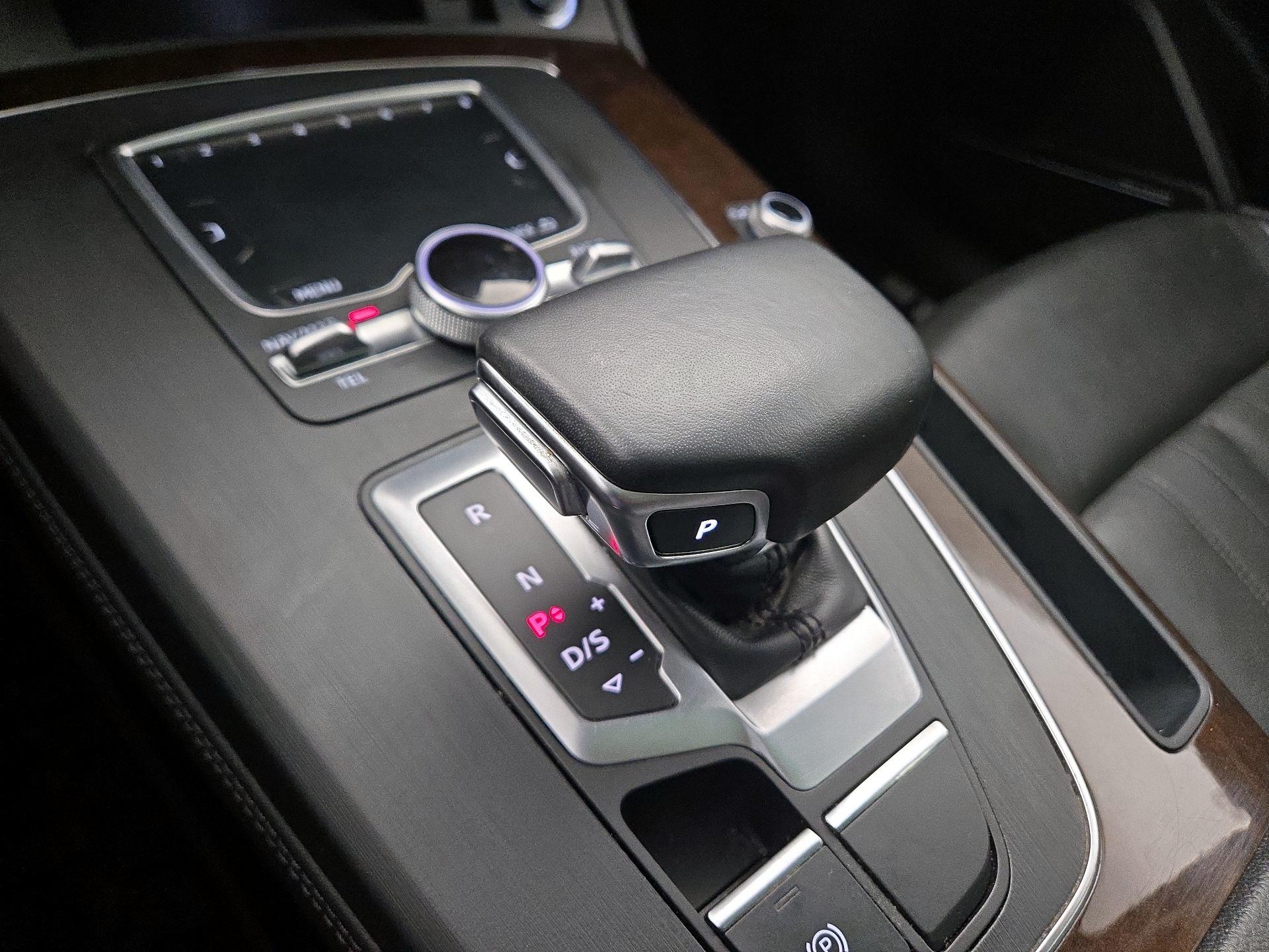 Thumbnail: 2019 Audi Q5 - 17