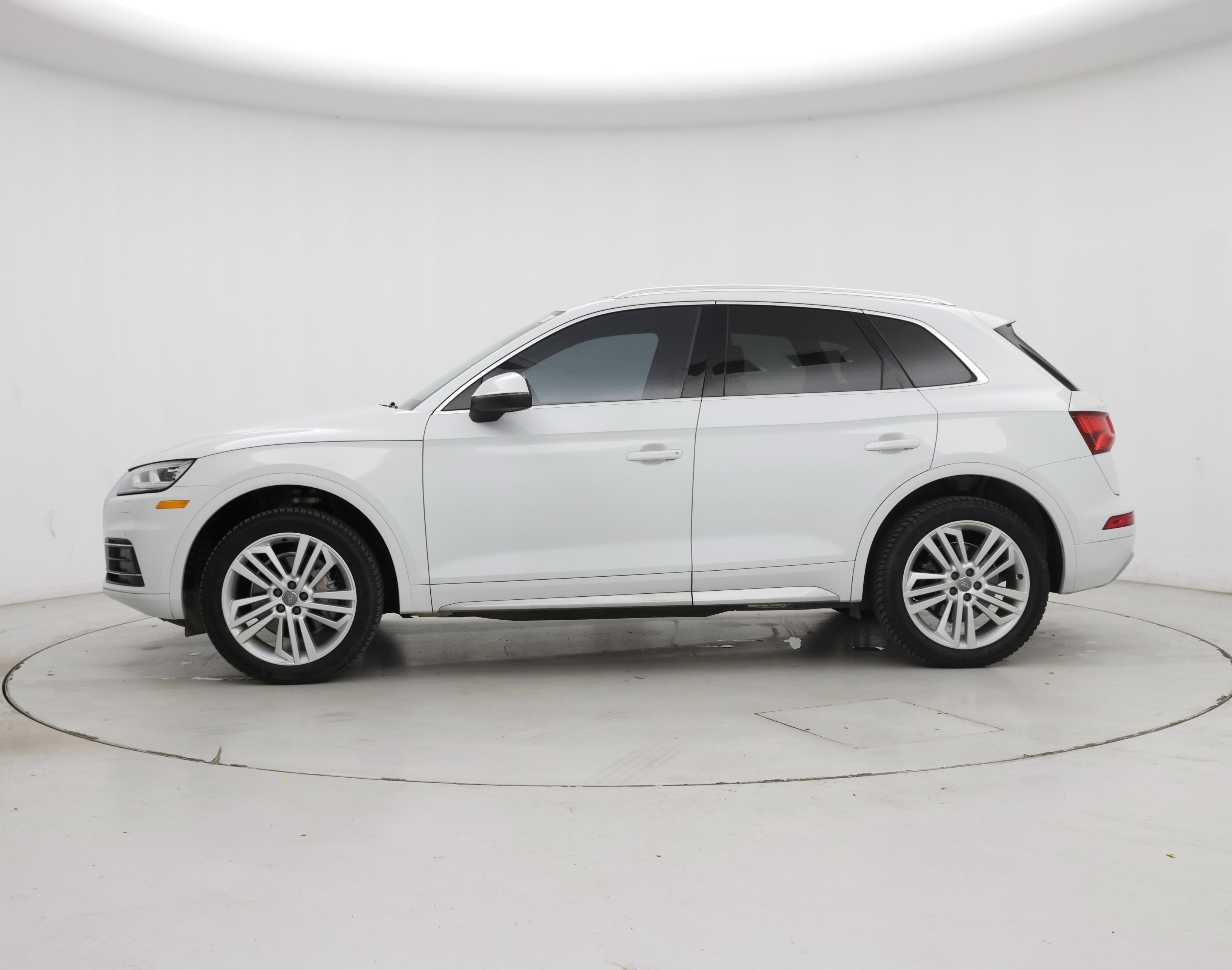 Thumbnail: 2019 Audi Q5 - 3