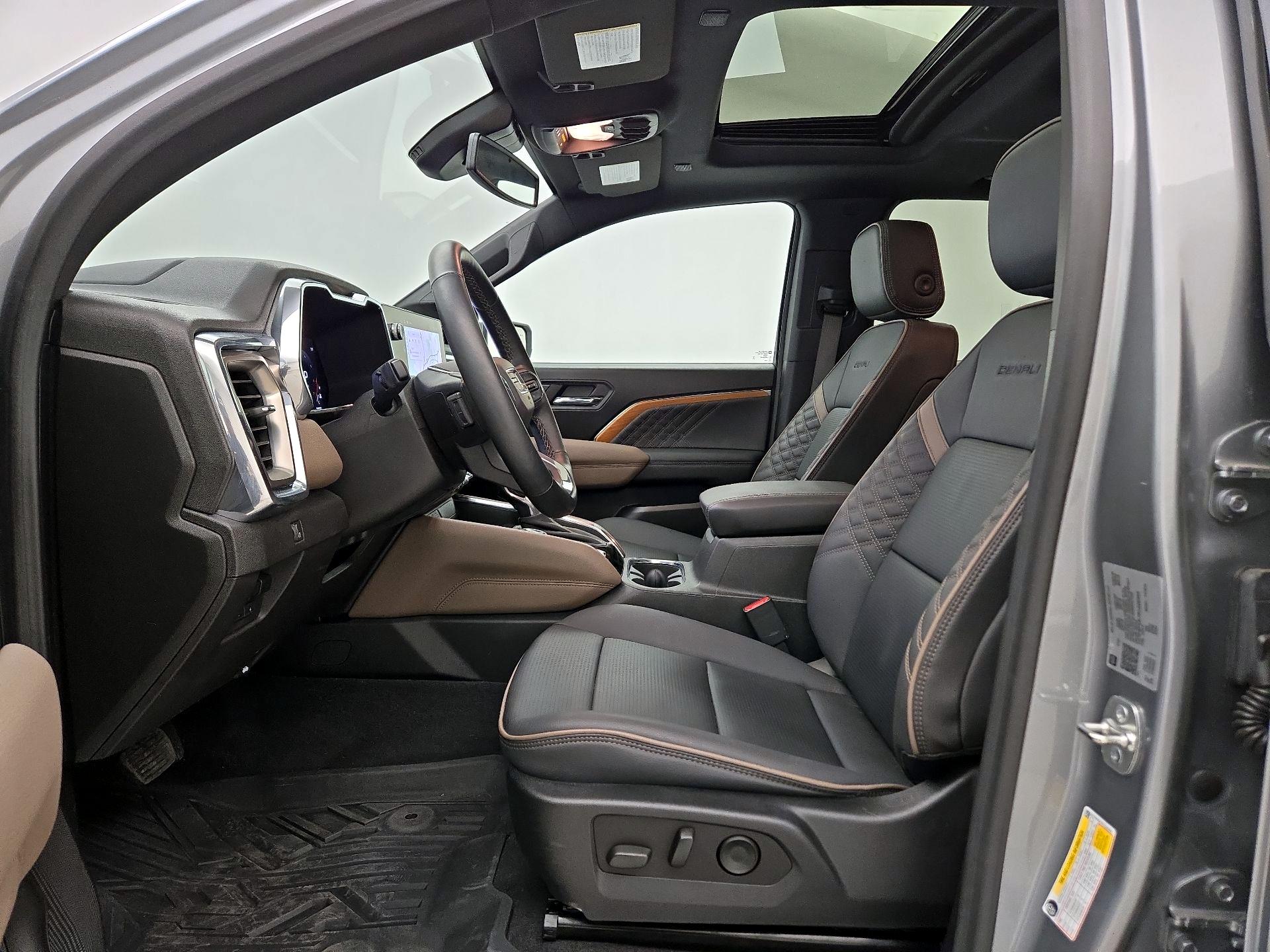 Thumbnail: 2024 GMC Canyon - 11