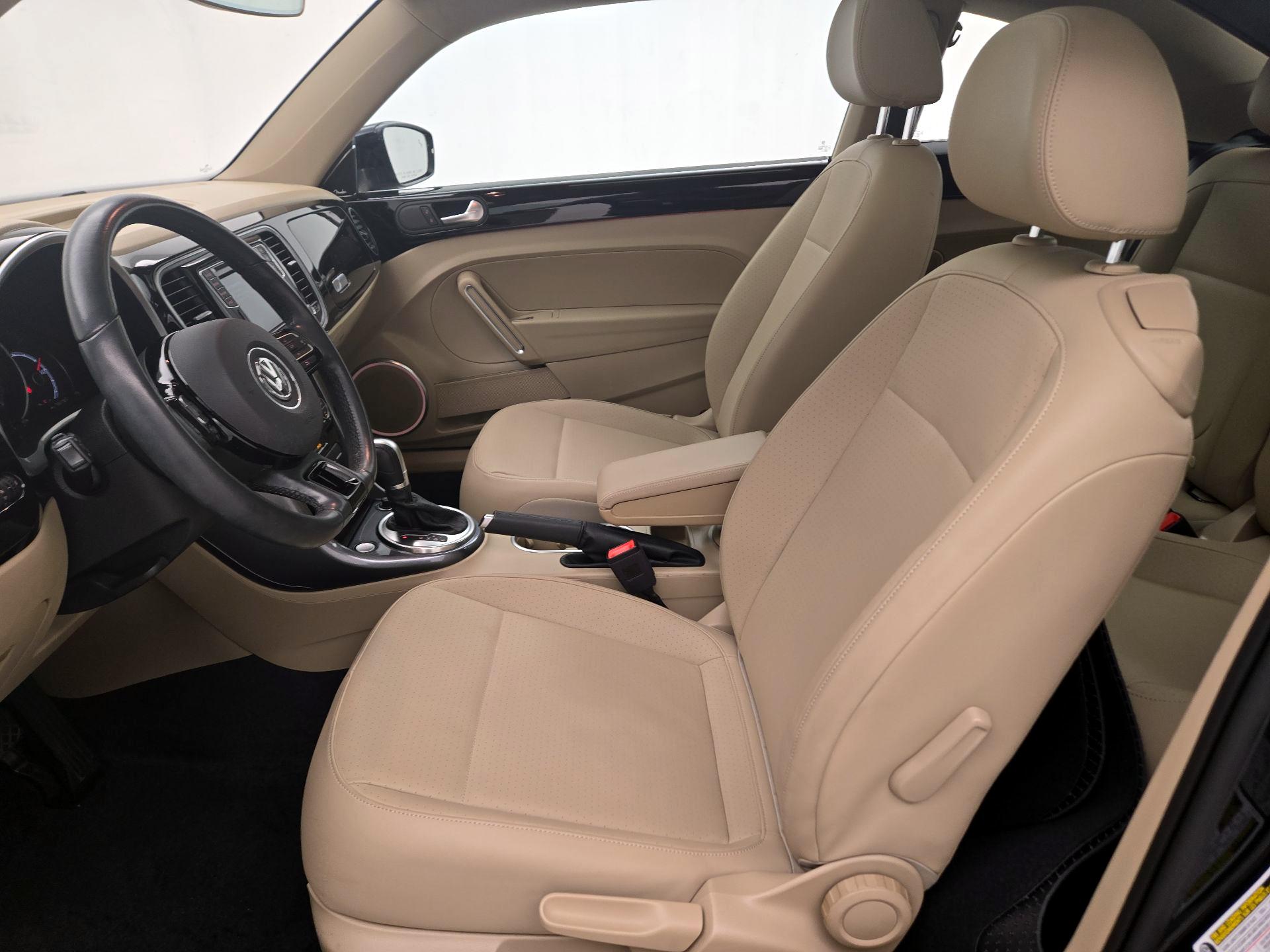 Thumbnail: 2019 Volkswagen Beetle - 11