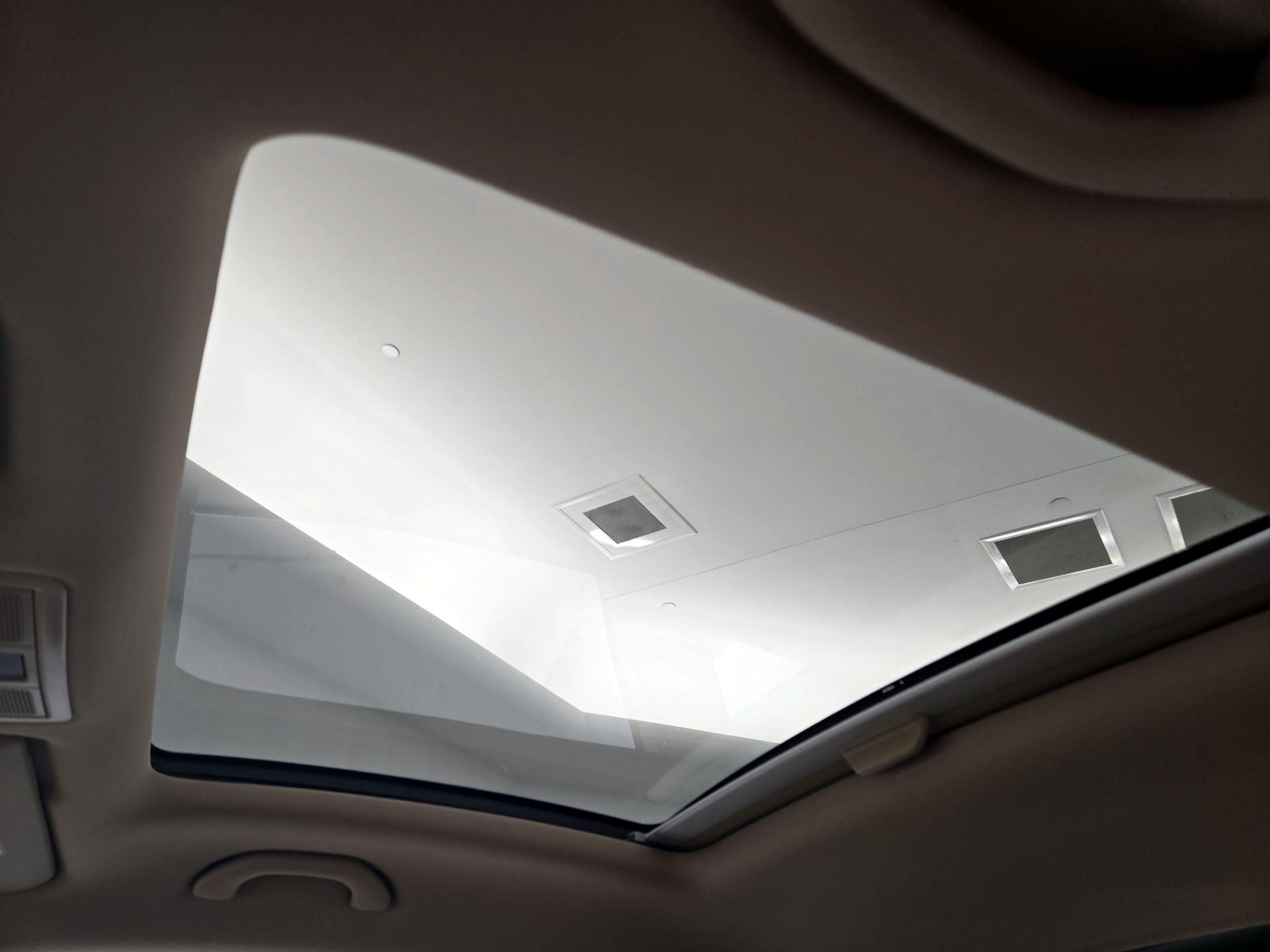 Thumbnail: 2019 Volkswagen Beetle - 20