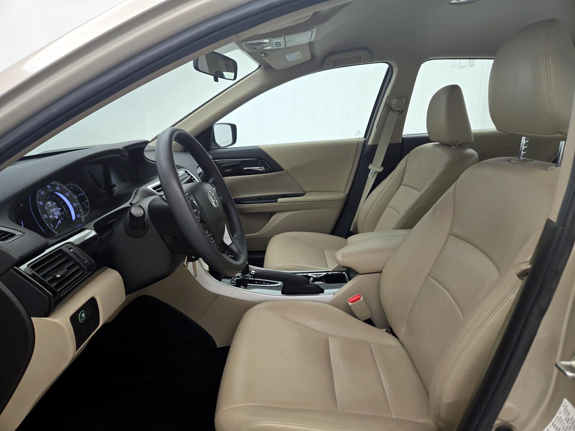 Thumbnail: 2016 Honda Accord - 11