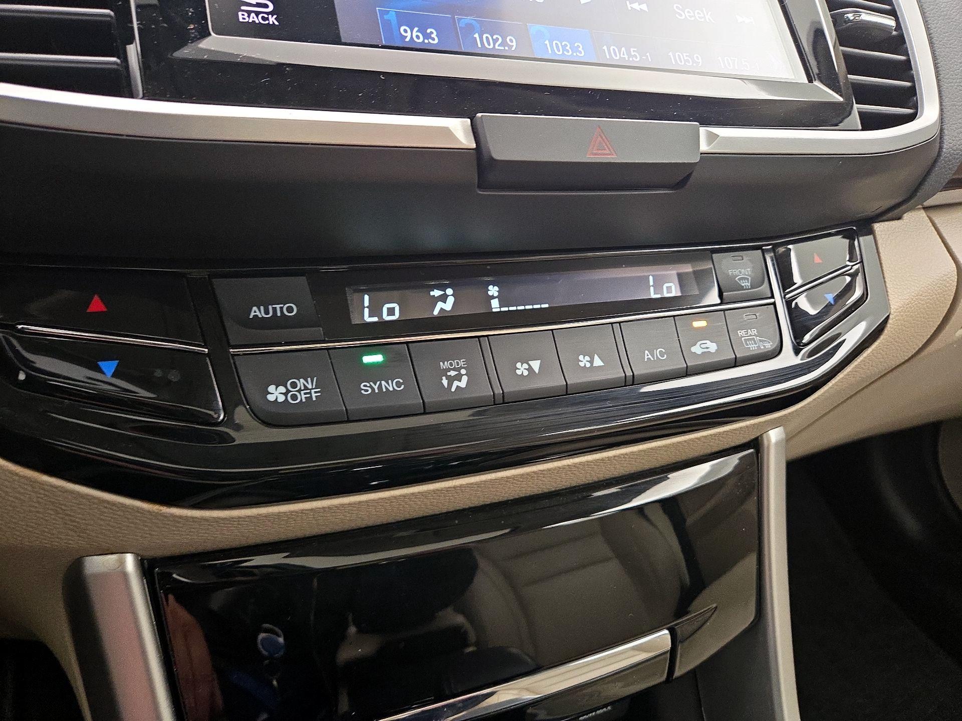 Thumbnail: 2017 Honda Accord - 17