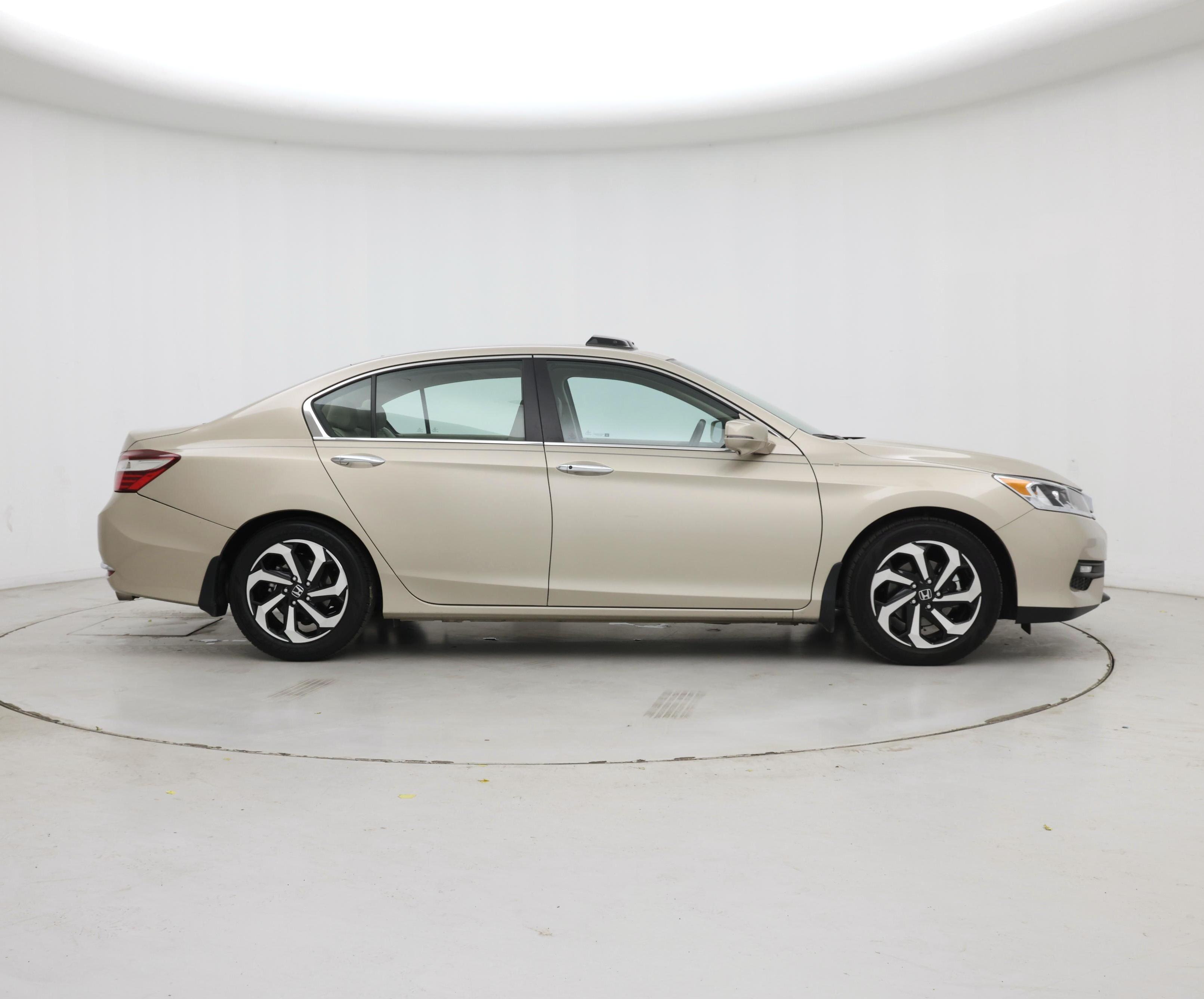 Thumbnail: 2017 Honda Accord - 7