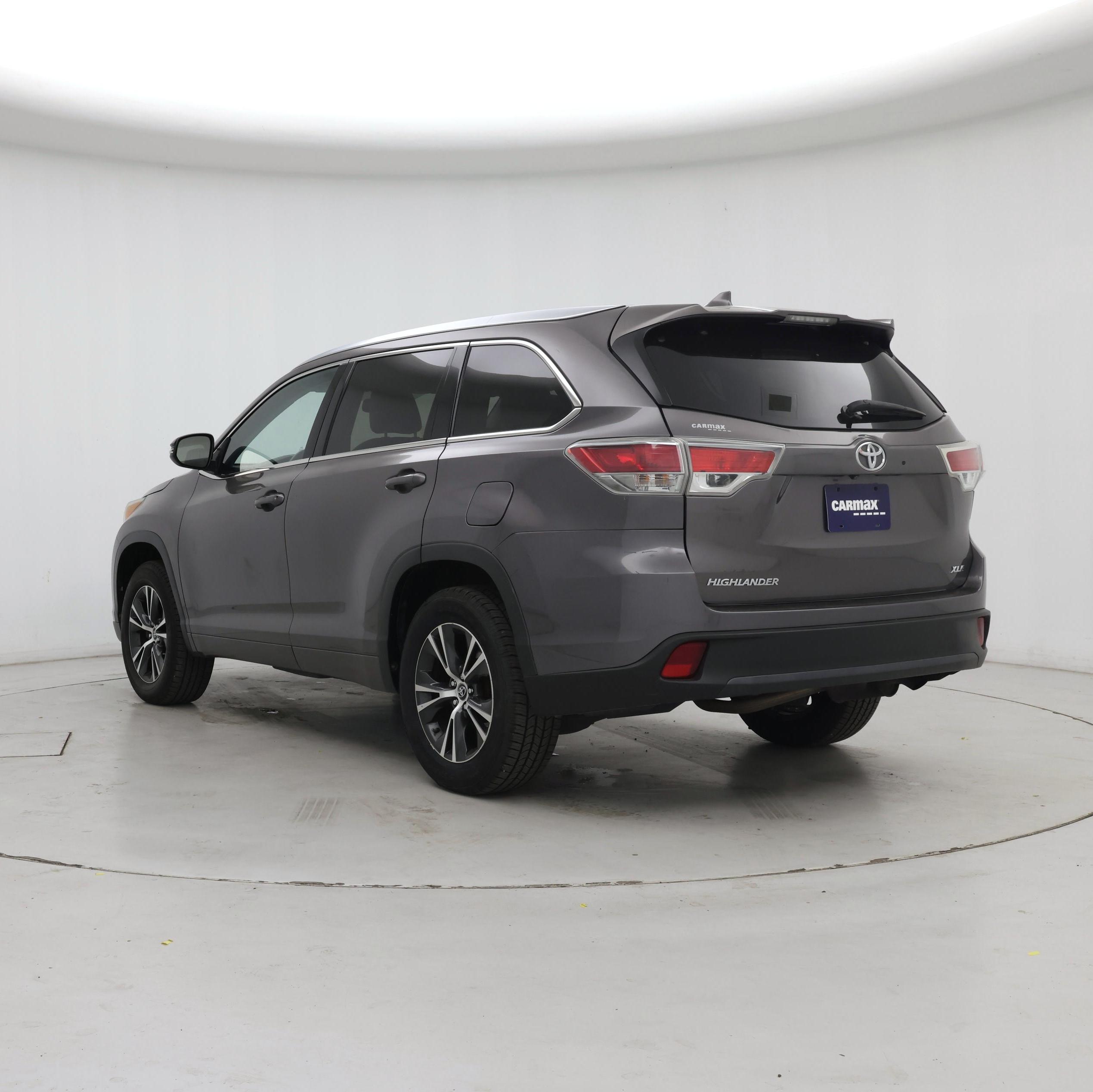 Thumbnail: 2016 Toyota Highlander - 2