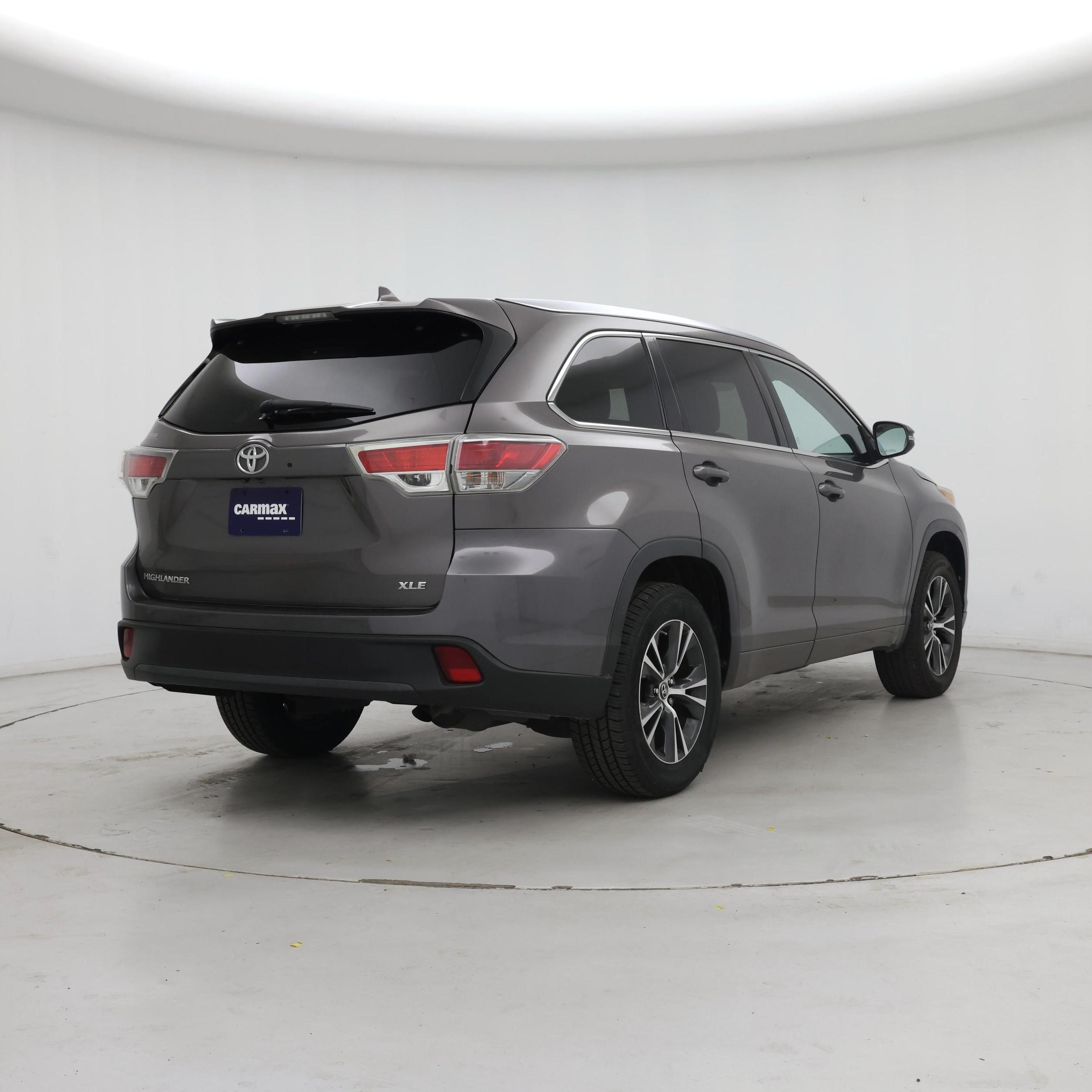 Thumbnail: 2016 Toyota Highlander - 8