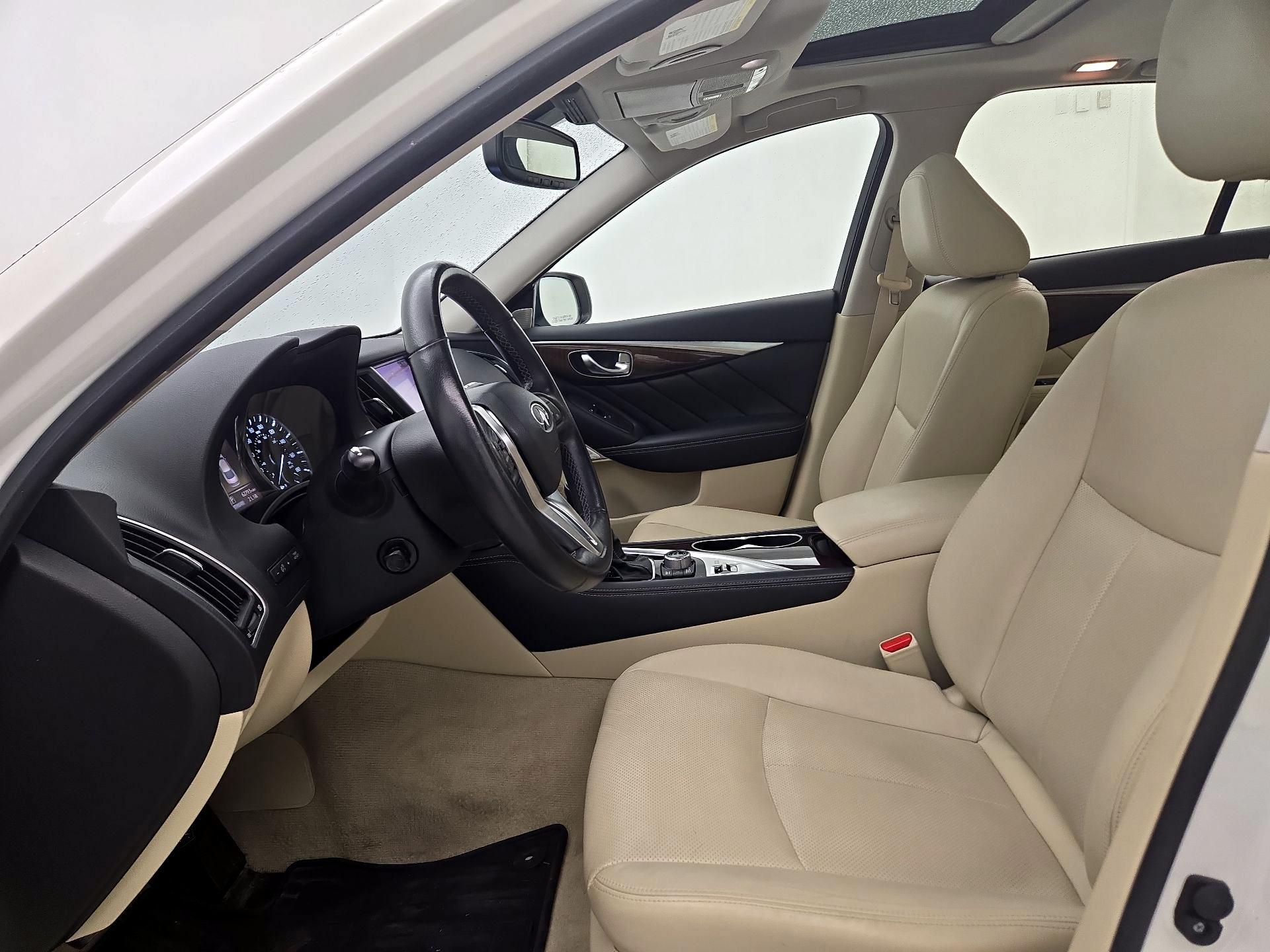 Thumbnail: 2018 INFINITI Q50 - 11