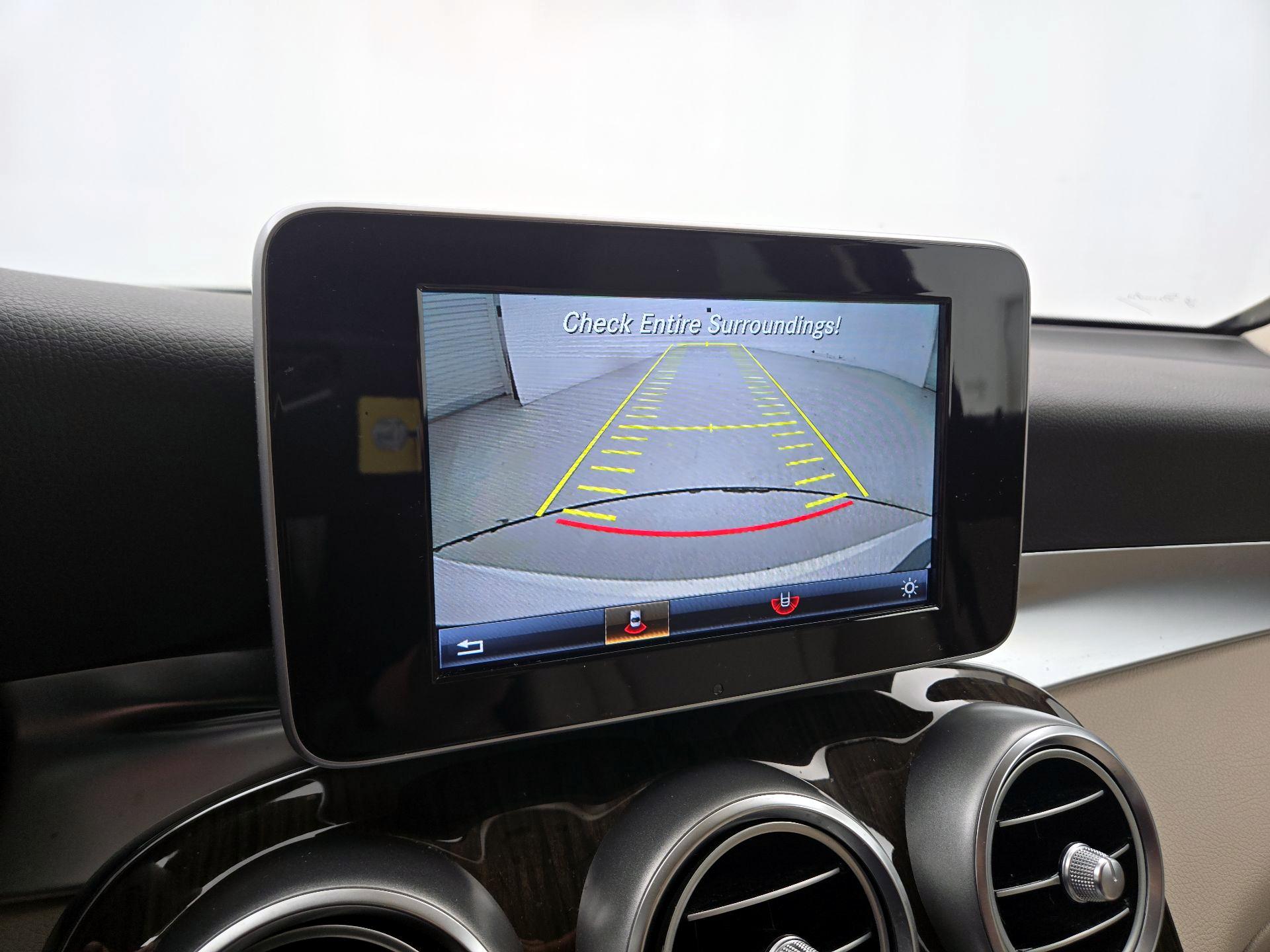 Thumbnail: 2016 Mercedes-Benz GLC - 14