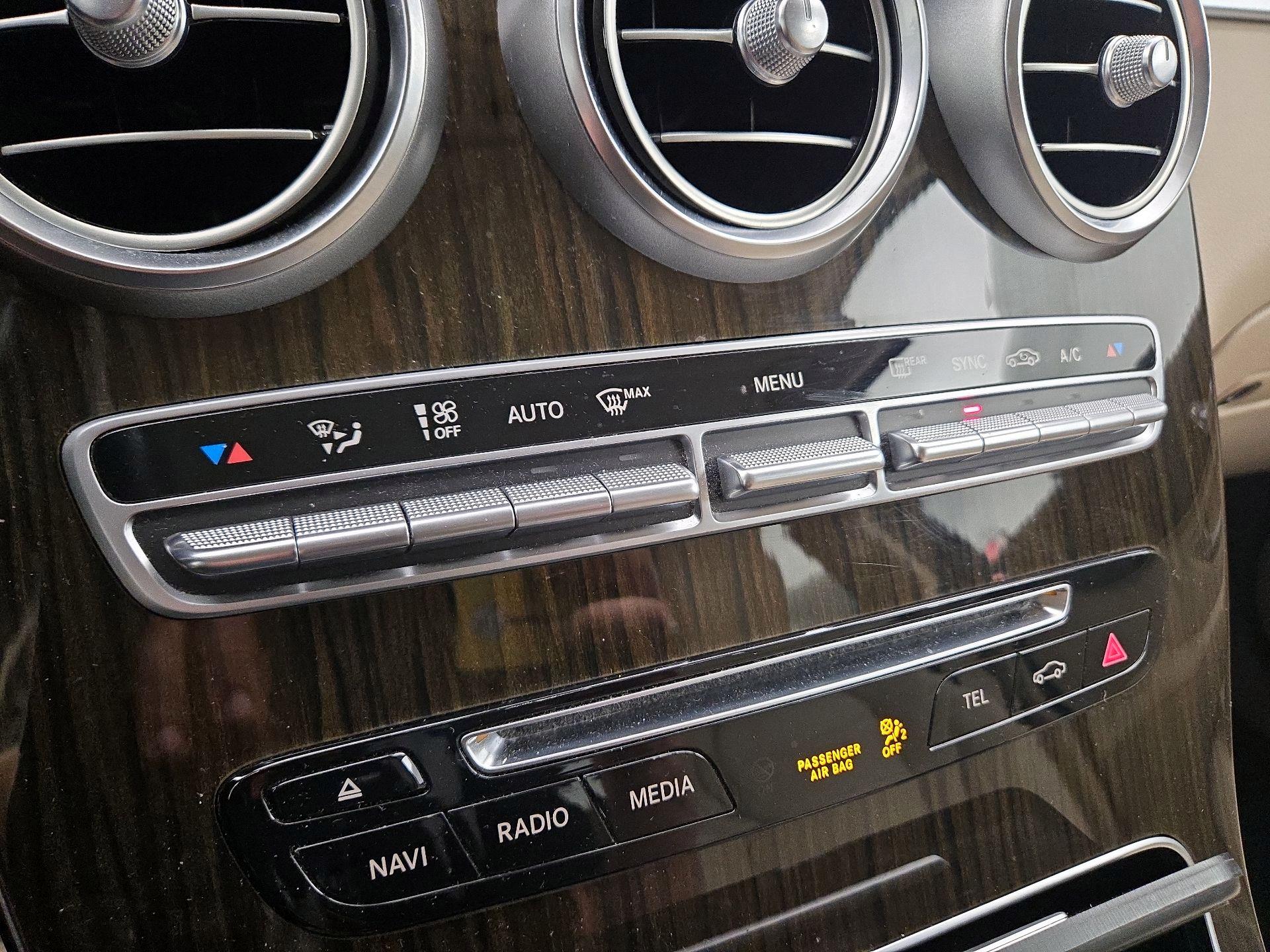 Thumbnail: 2016 Mercedes-Benz GLC - 16