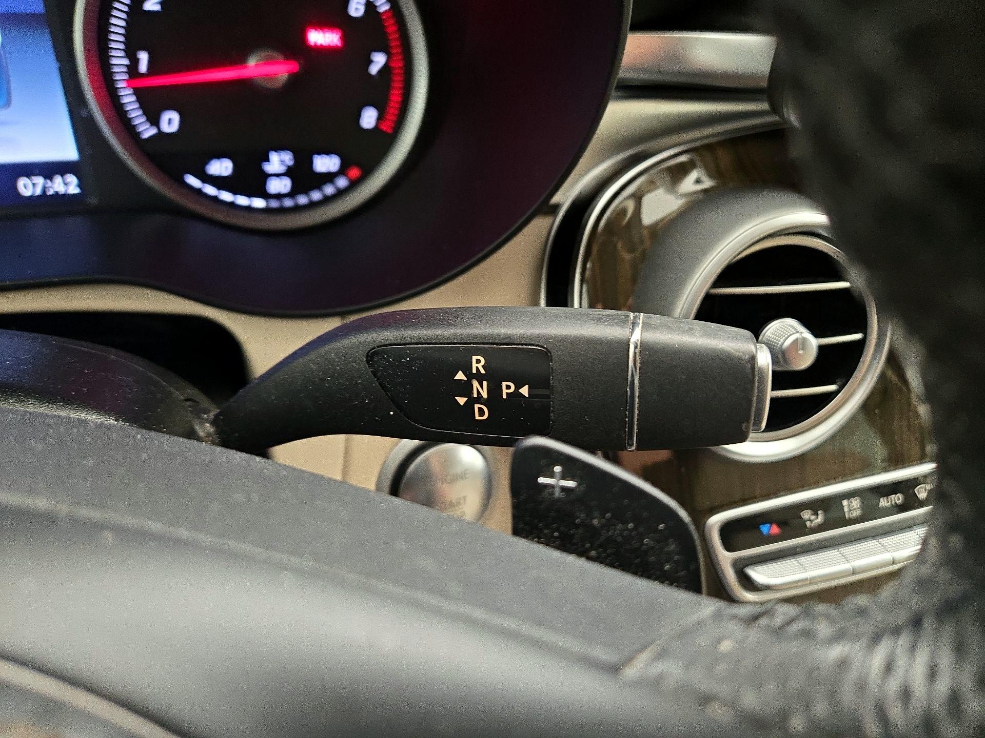 Thumbnail: 2016 Mercedes-Benz GLC - 17