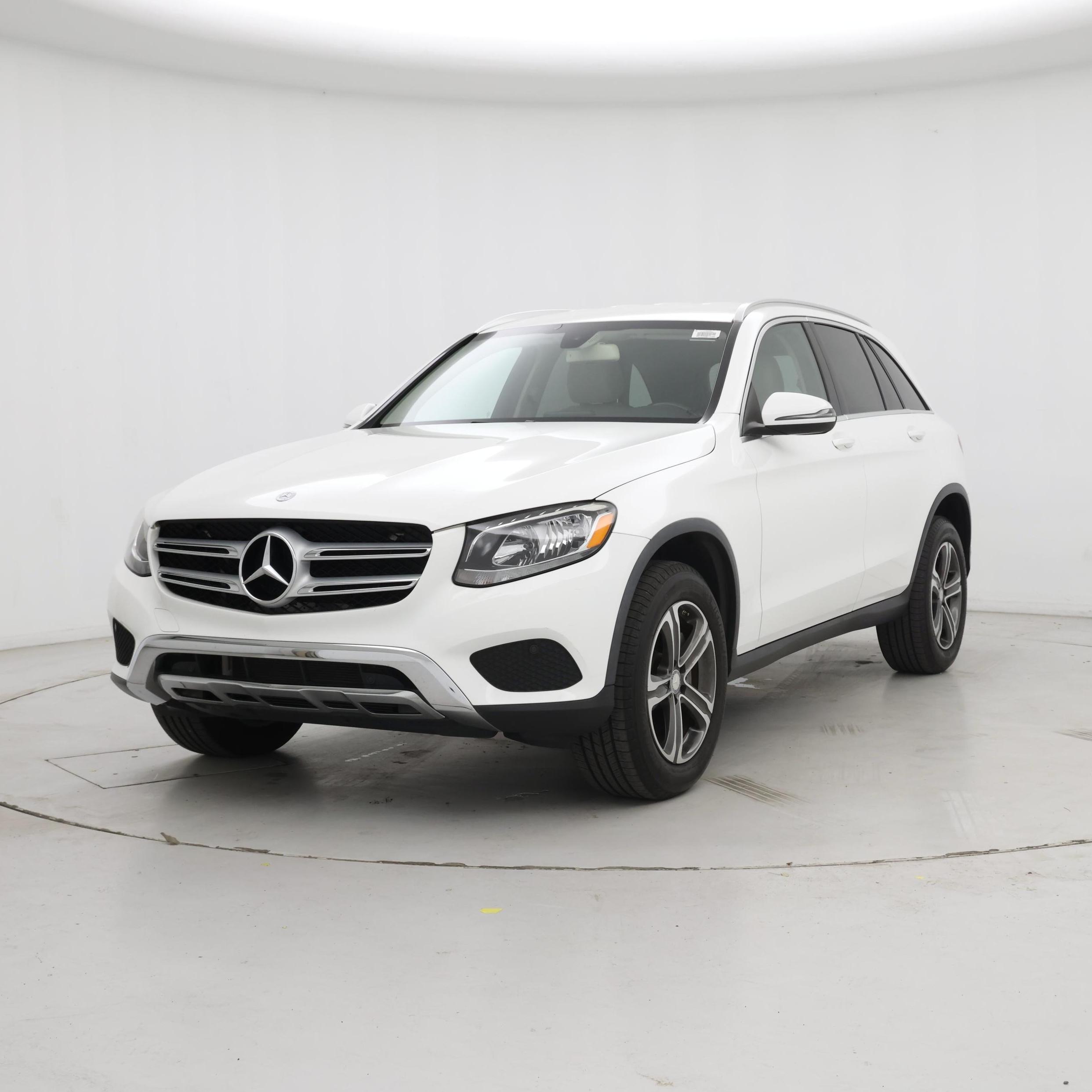 Thumbnail: 2016 Mercedes-Benz GLC - 4