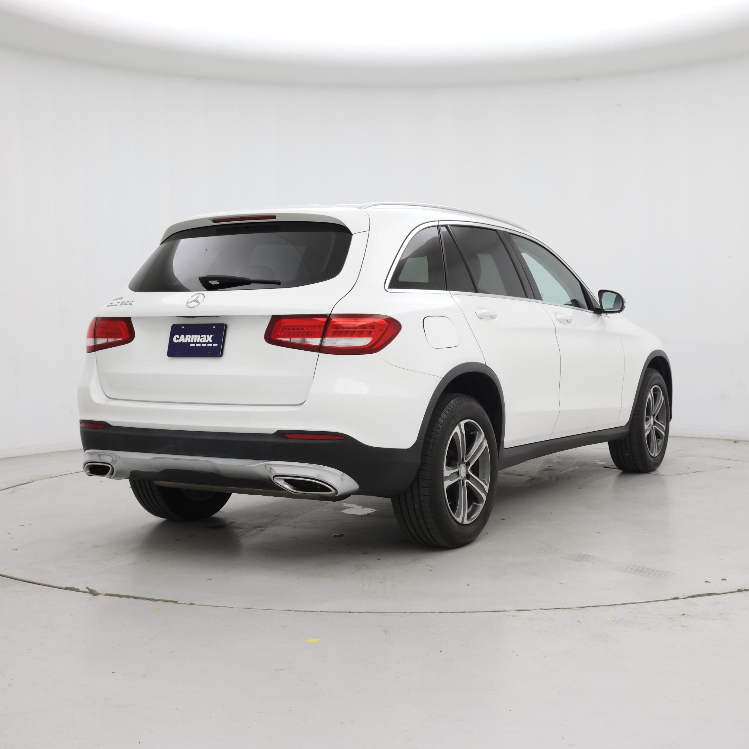 Thumbnail: 2016 Mercedes-Benz GLC - 8