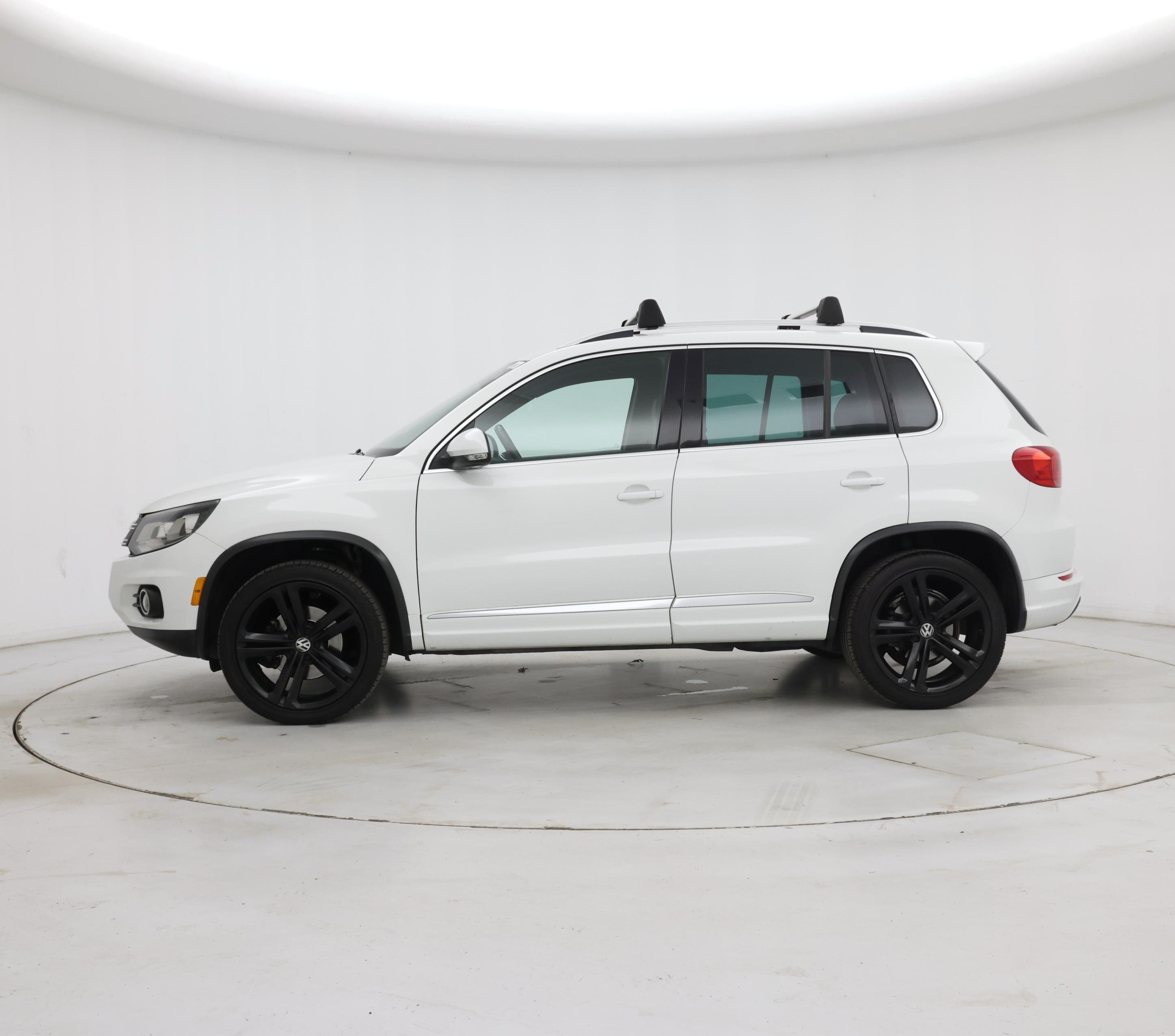 Thumbnail: 2015 Volkswagen Tiguan - 3