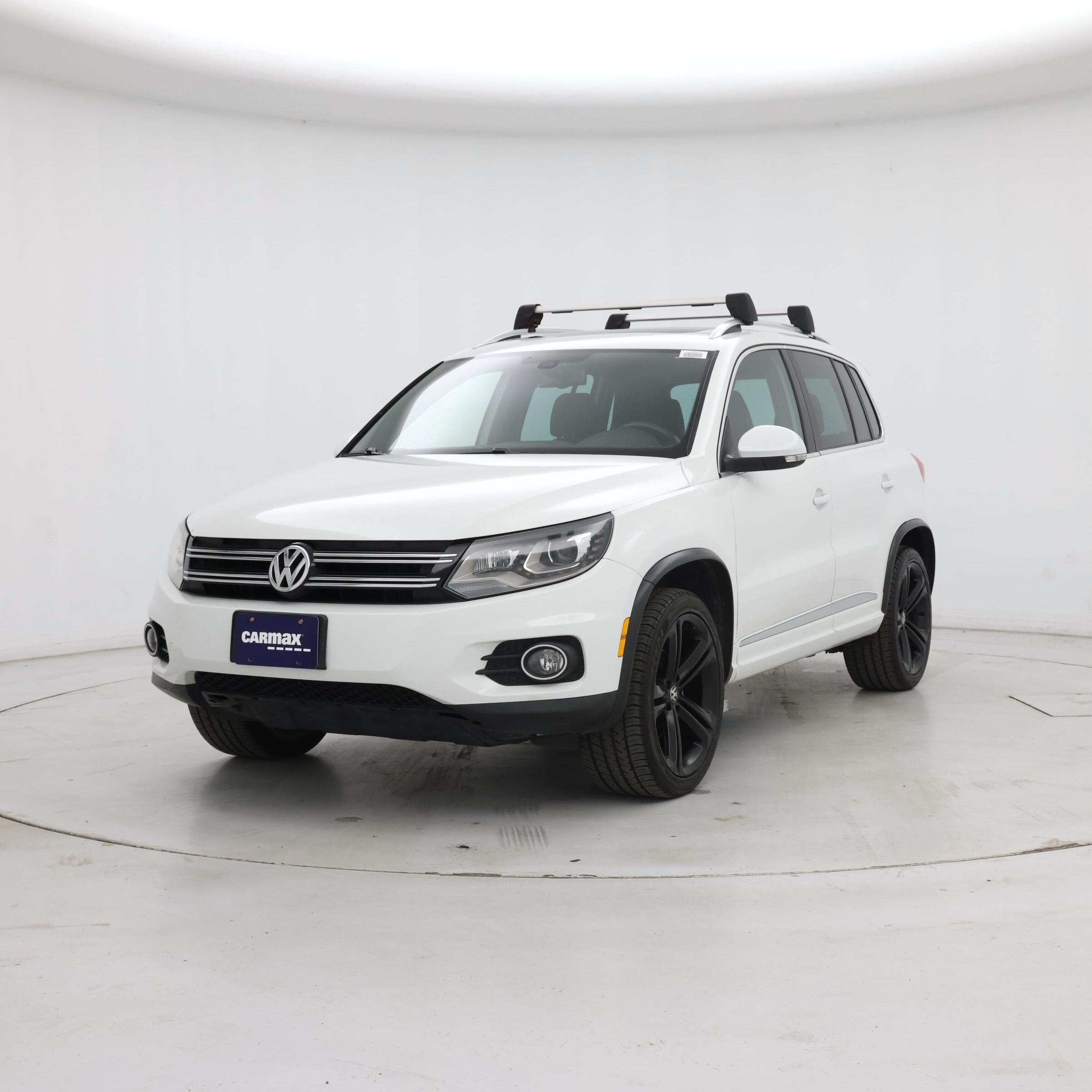 Thumbnail: 2015 Volkswagen Tiguan - 4