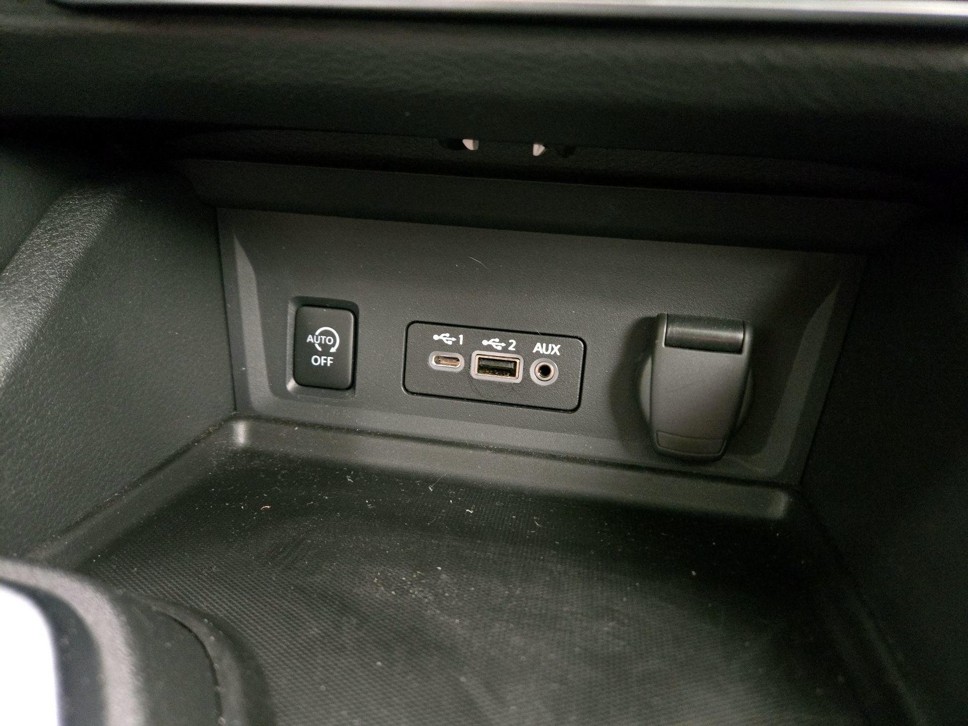 Thumbnail: 2024 Nissan Sentra - 18