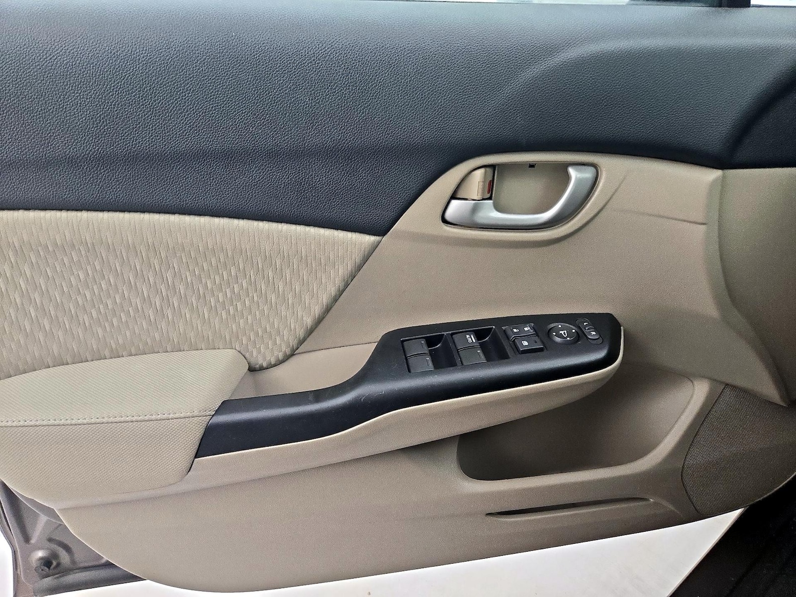 2015 Honda Civic LX - Photo 13