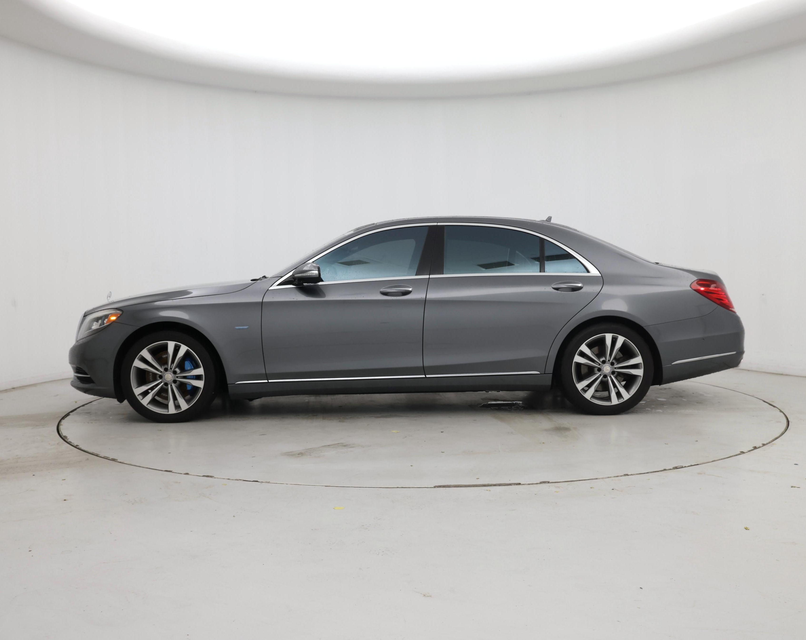 Thumbnail: 2017 Mercedes-Benz S-Class - 3