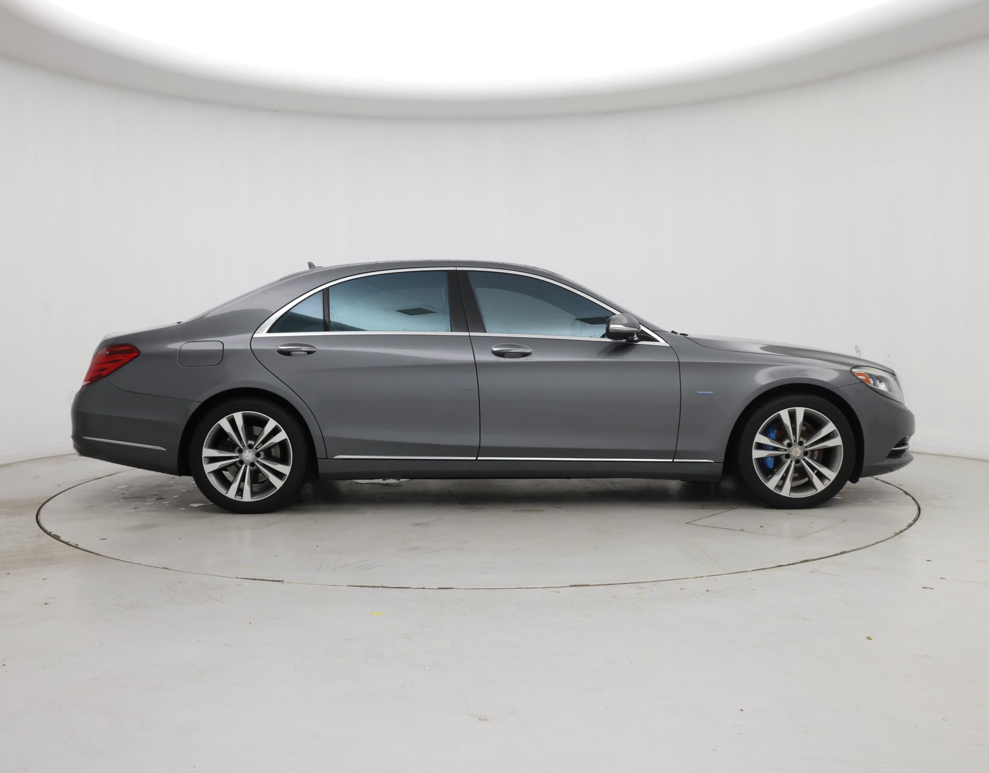 Thumbnail: 2017 Mercedes-Benz S-Class - 7